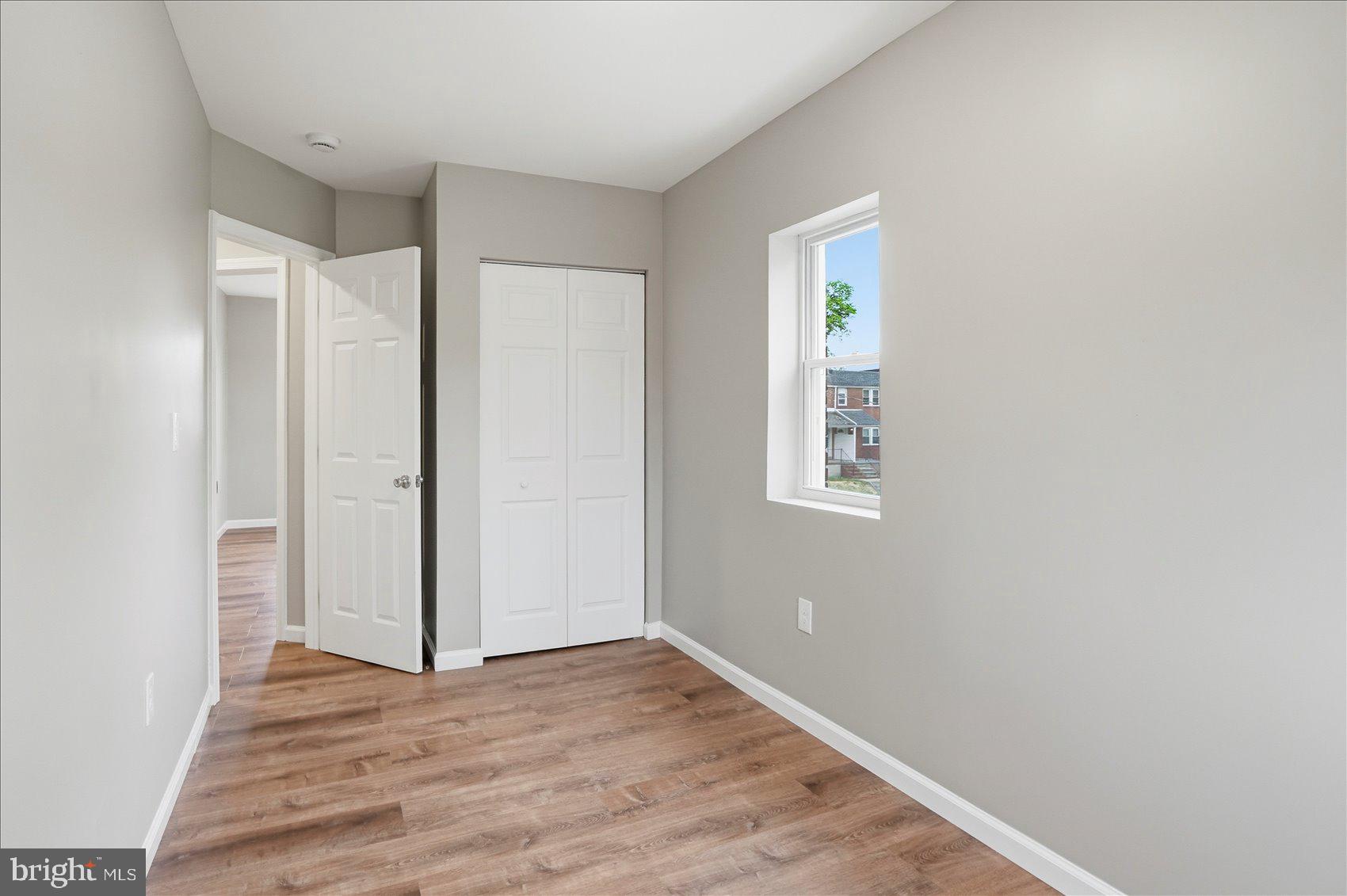METROPOLITAN HOMES - Residential