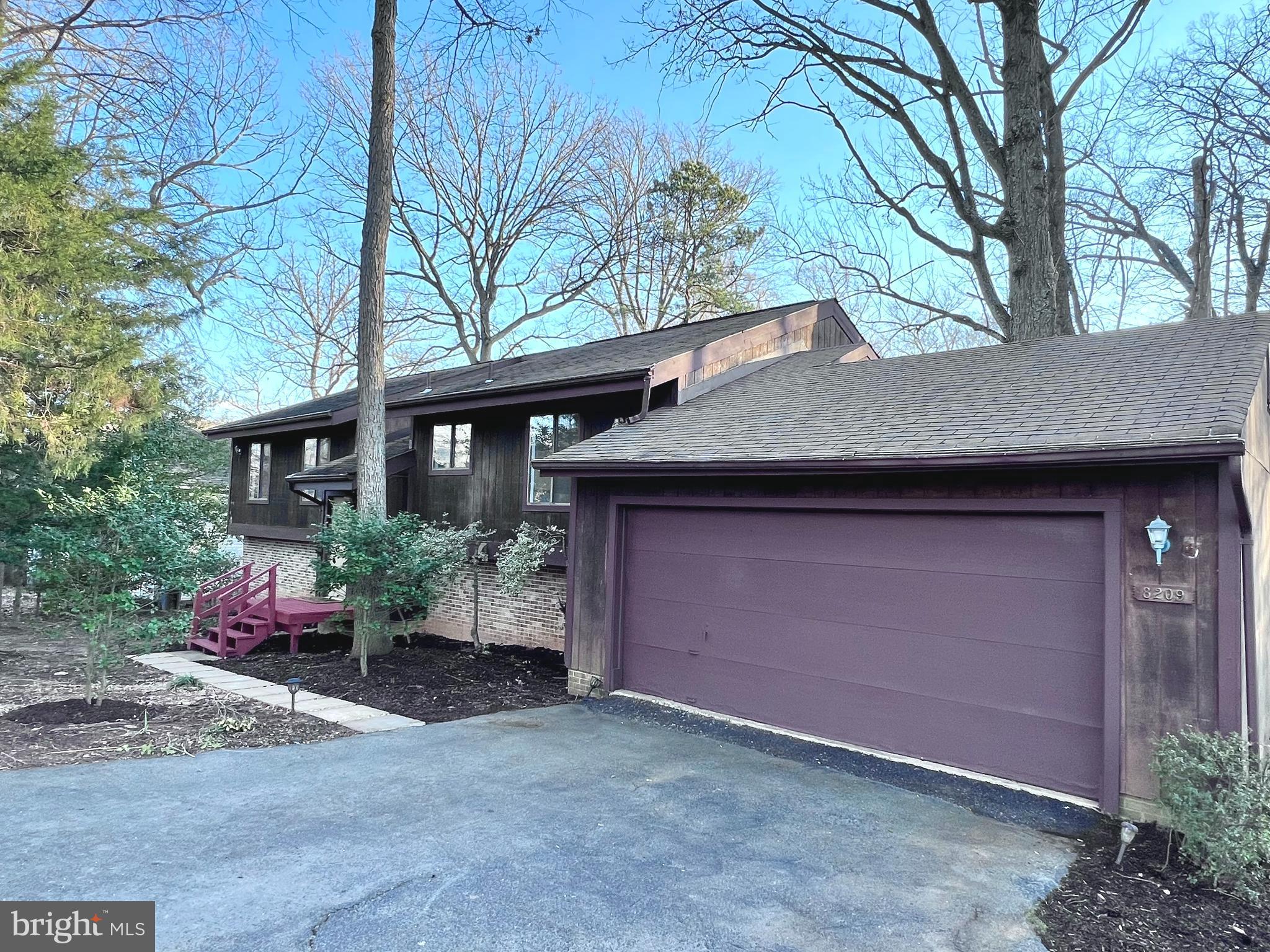 DUNN LORING GARDENS - Residential