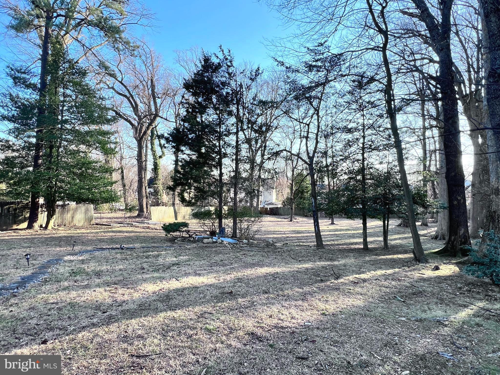 DUNN LORING GARDENS - Residential