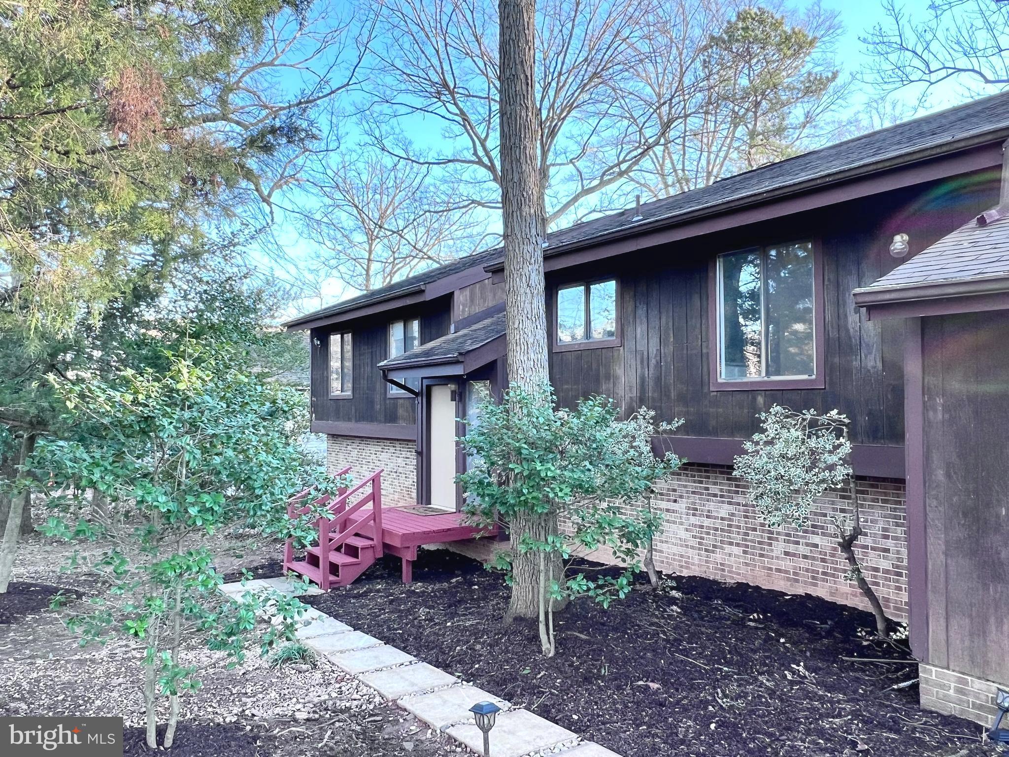 DUNN LORING GARDENS - Residential