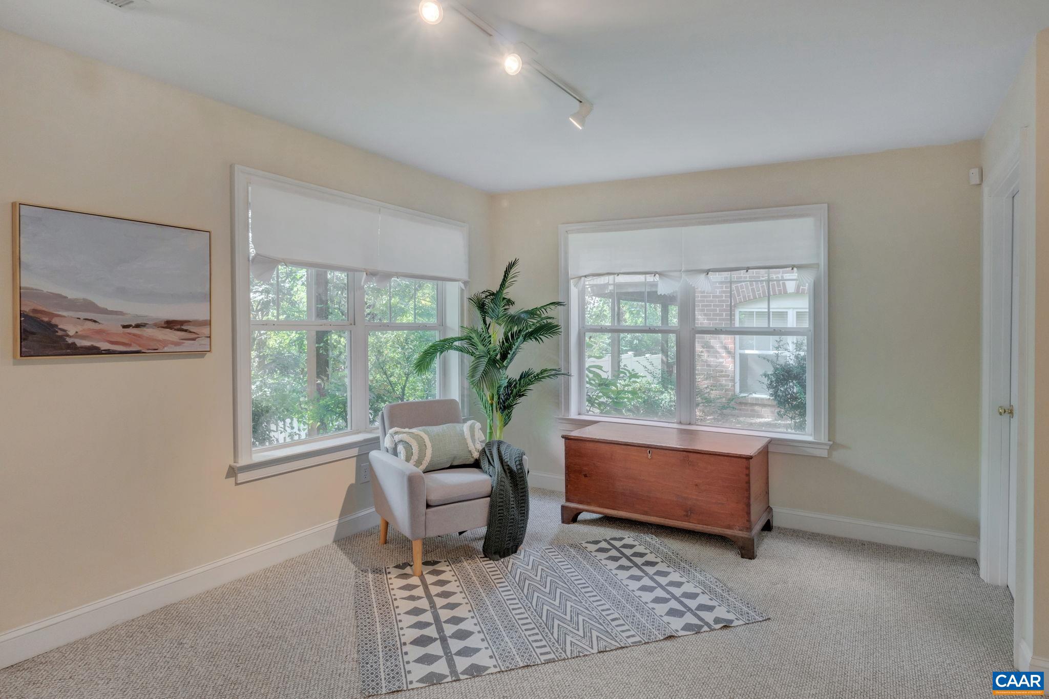 GLENWOOD STATION - Residential