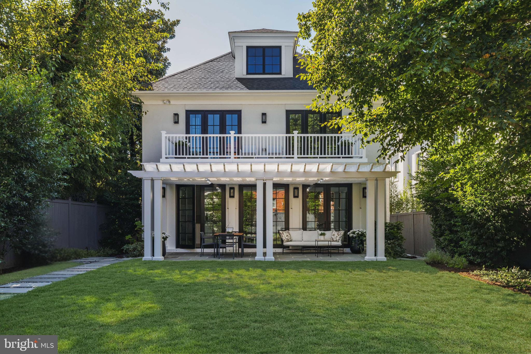 CLEVELAND PARK - Residential