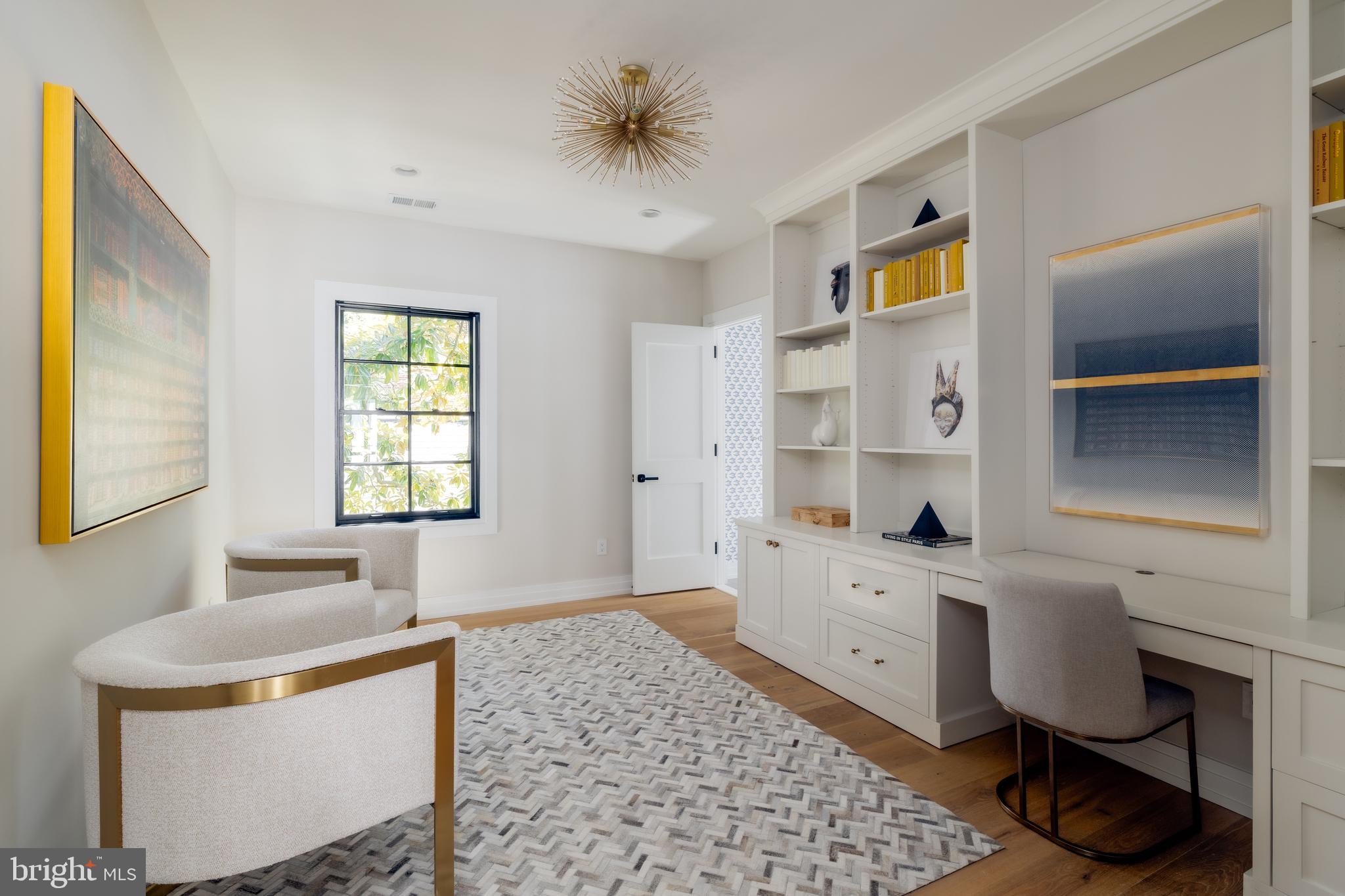 CLEVELAND PARK - Residential