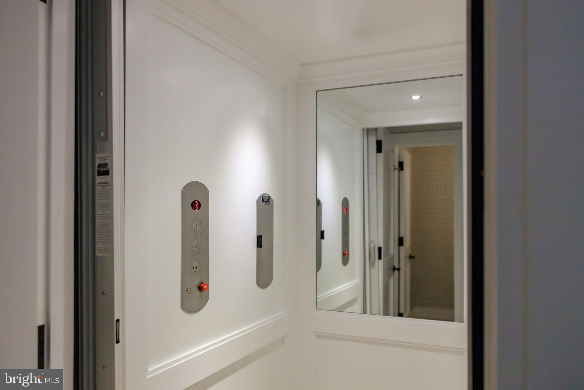 CLEVELAND PARK - Residential