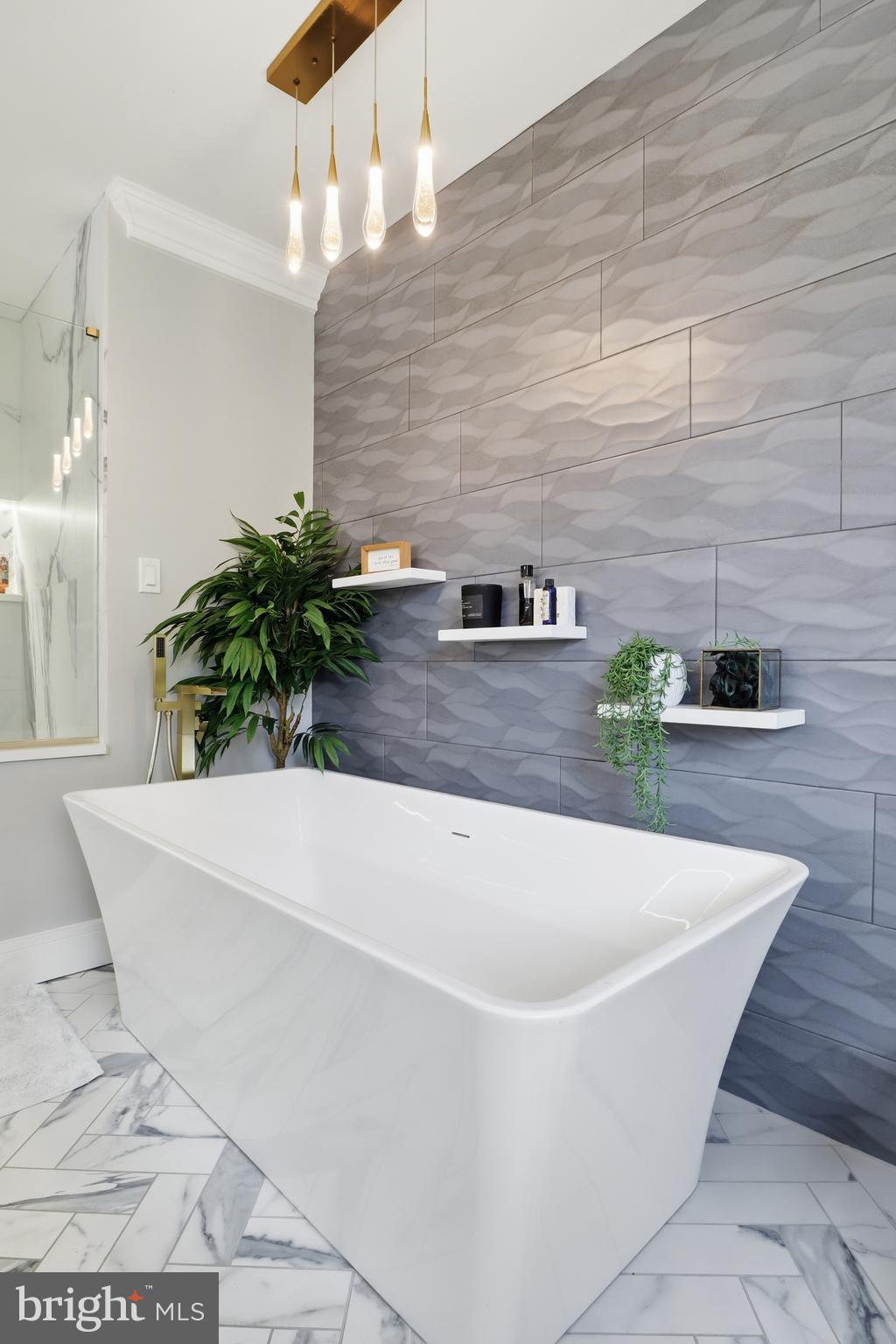 WYNDHAM - Residential