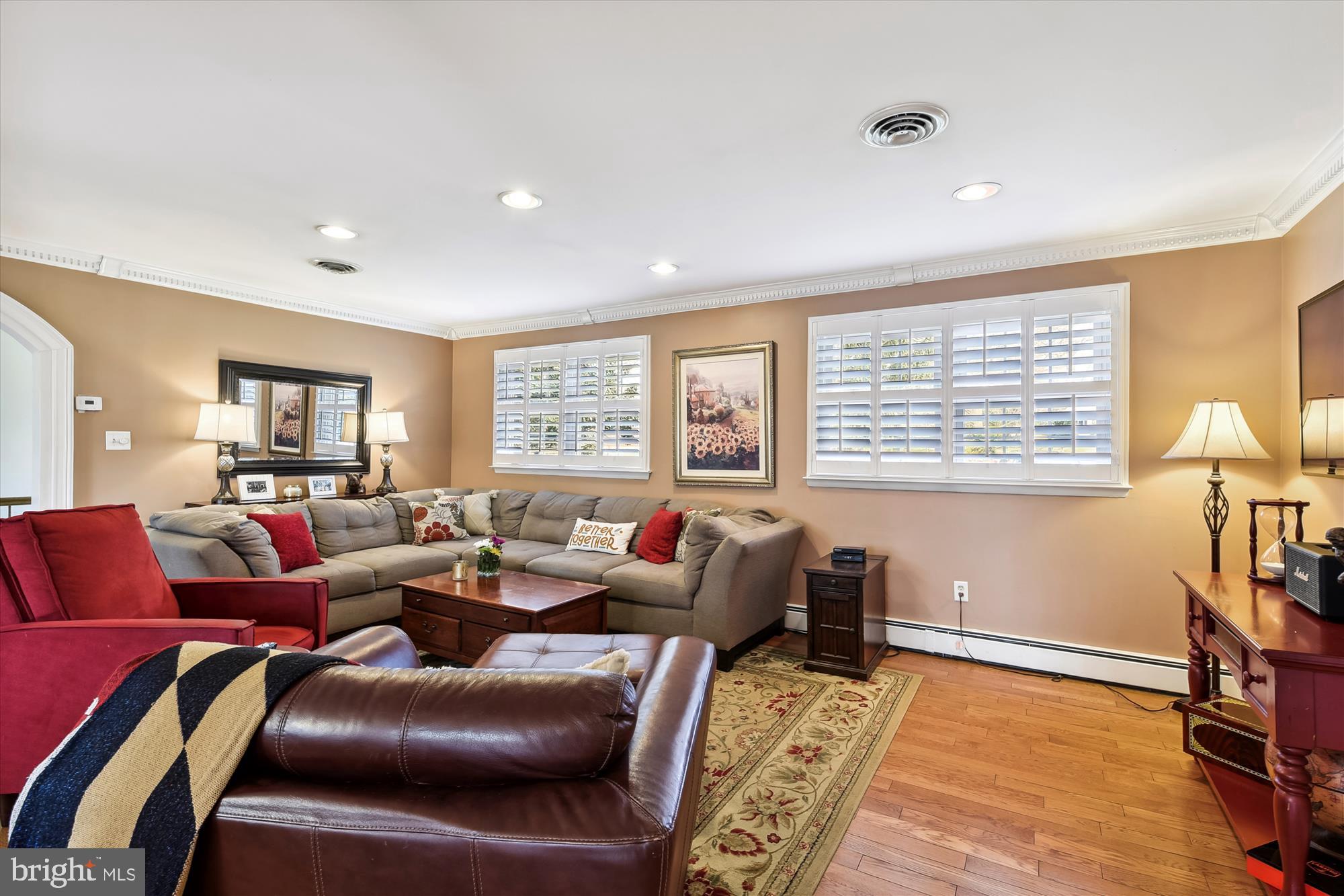 STRATFORD - Residential