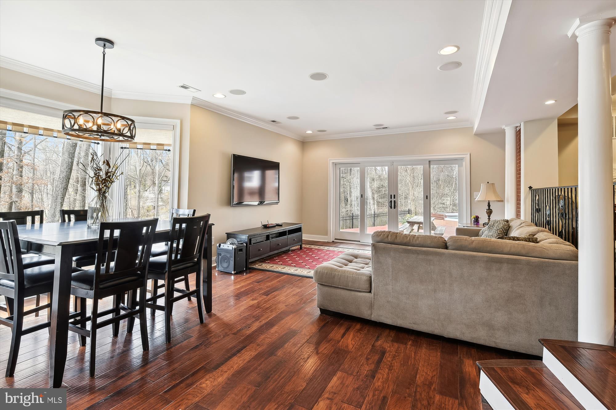 STRATFORD - Residential