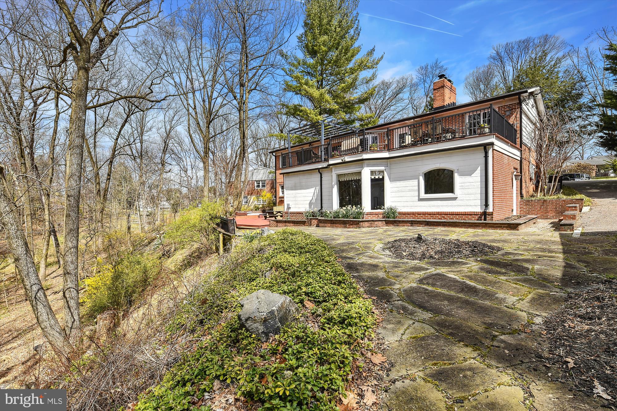 STRATFORD - Residential