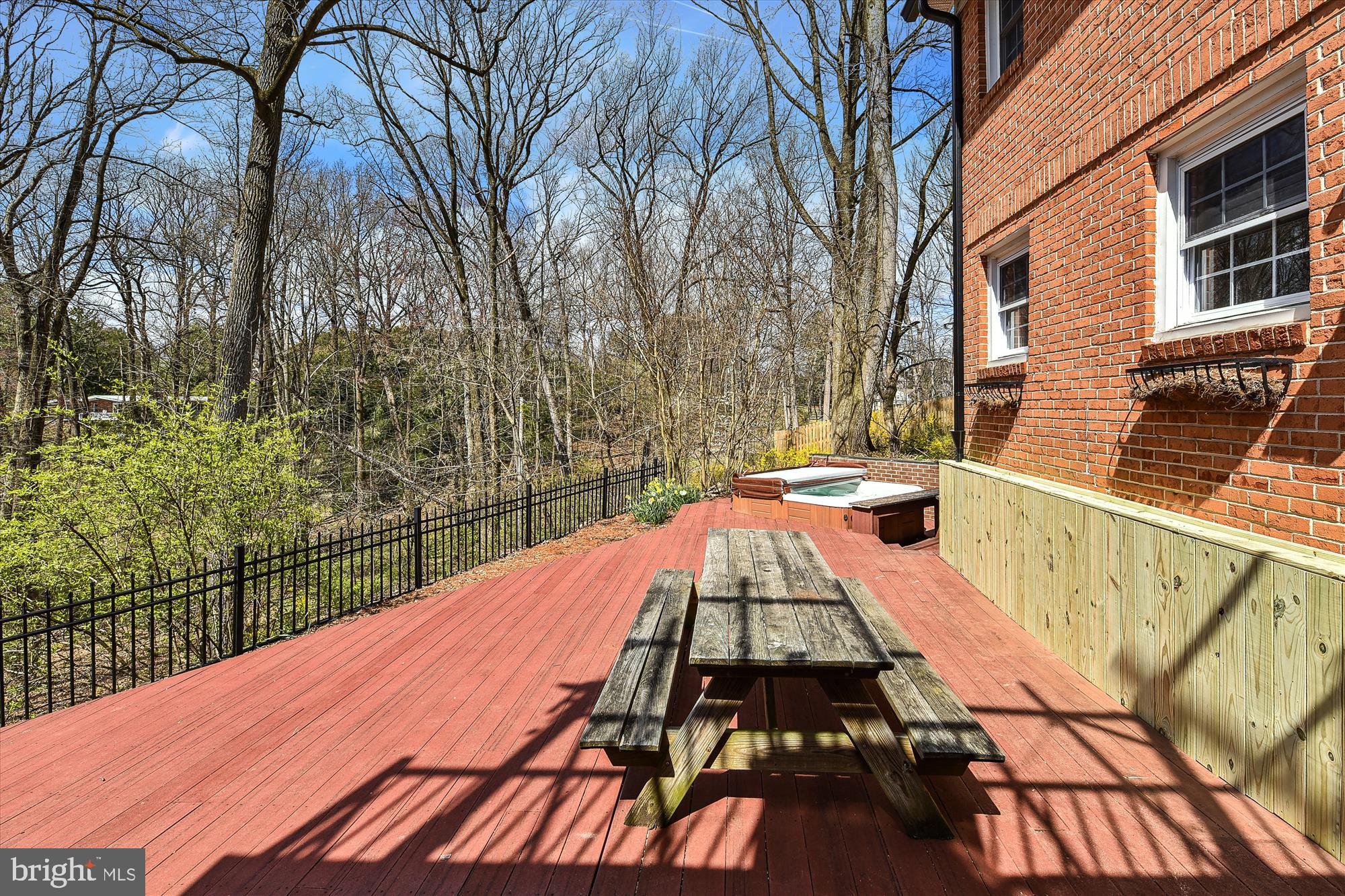 STRATFORD - Residential