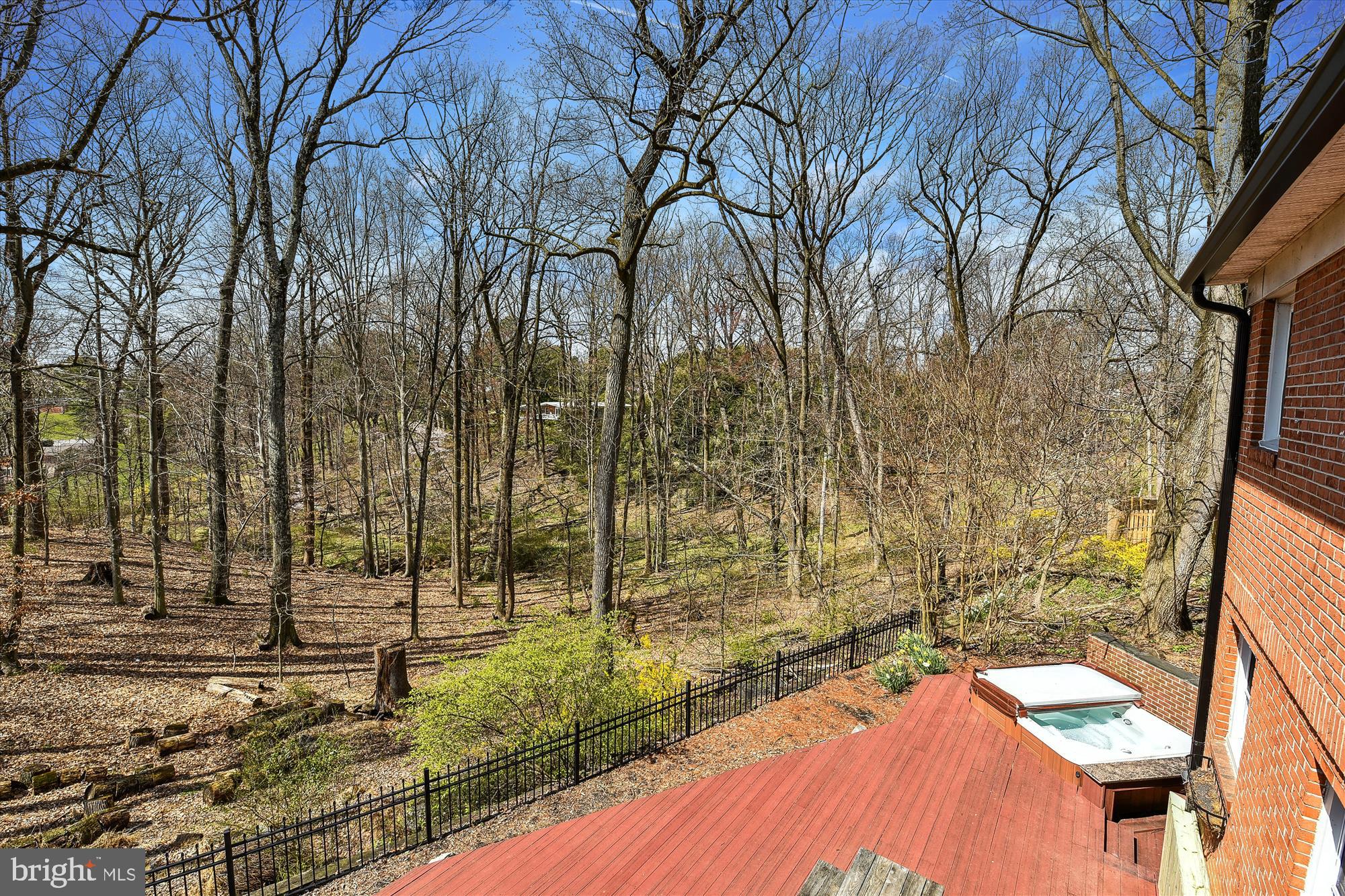 STRATFORD - Residential