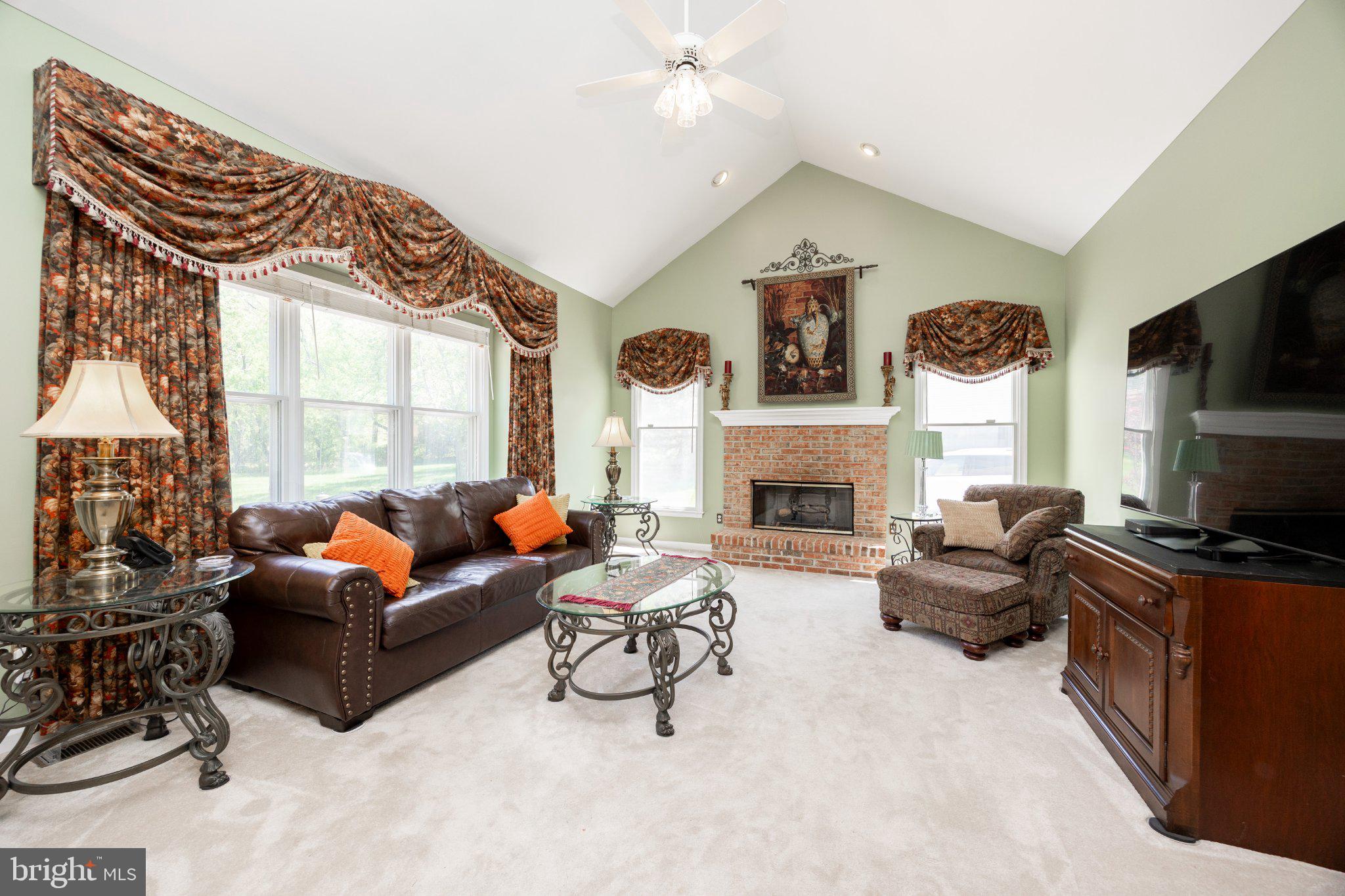 KNOLLS OF BIRMINGH - Residential