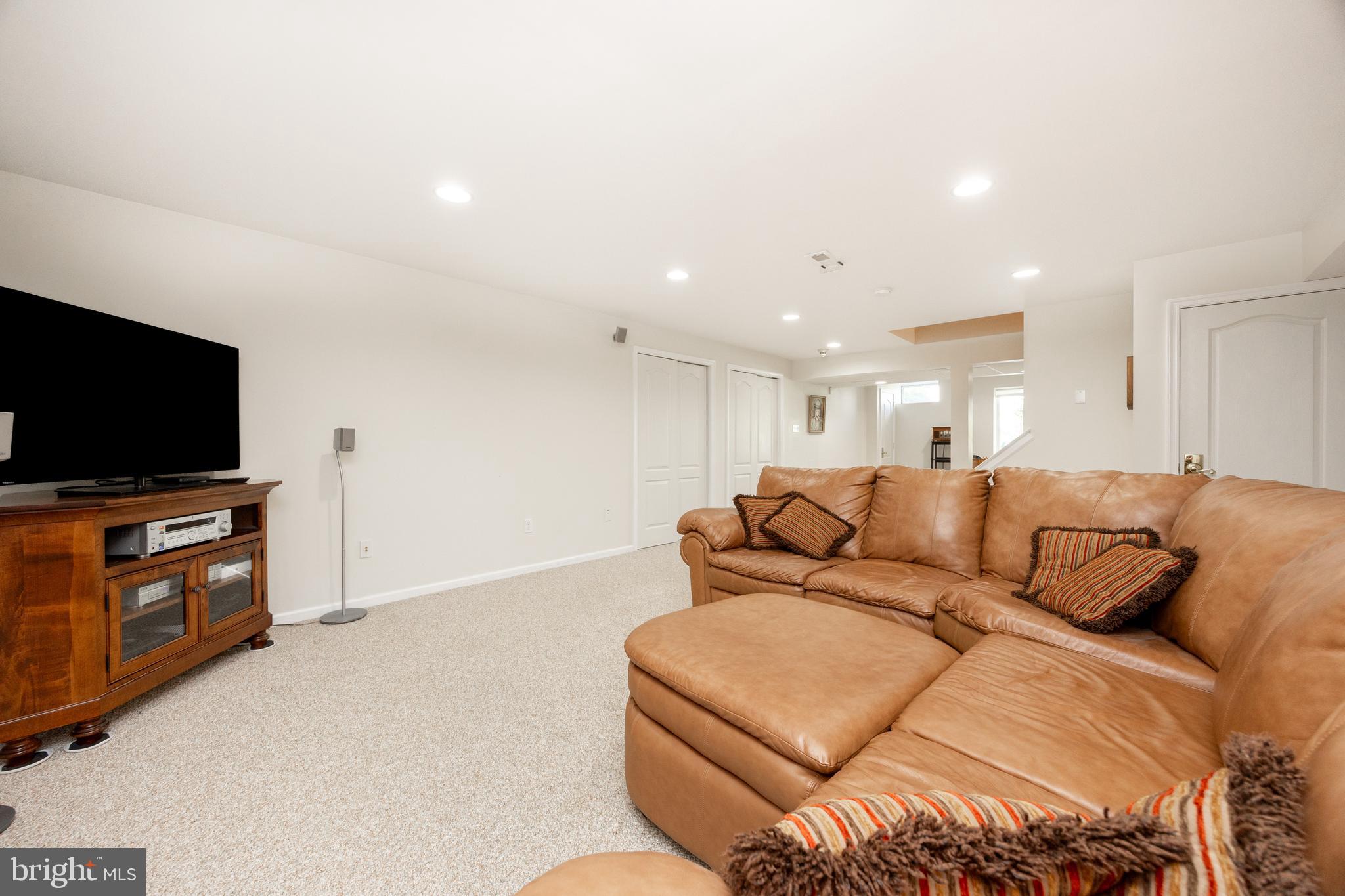 KNOLLS OF BIRMINGH - Residential