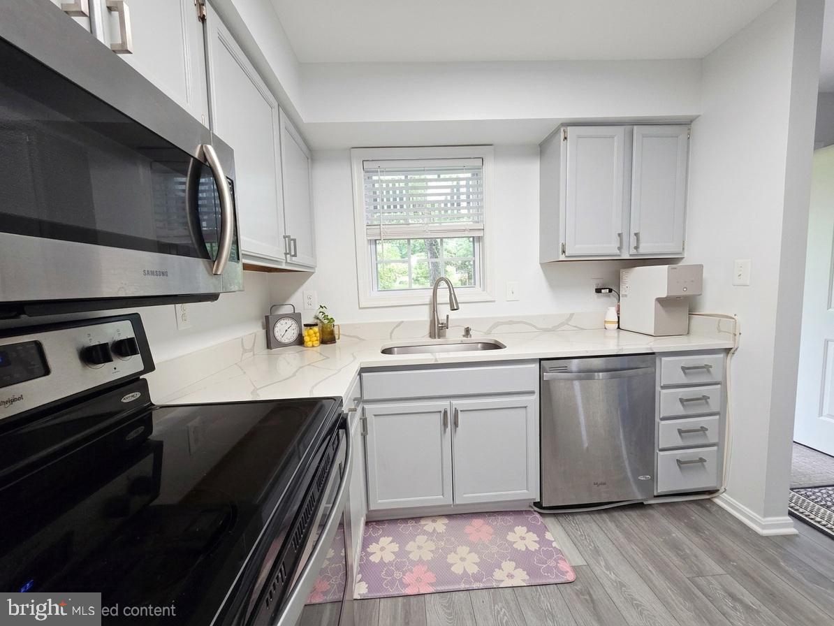 ROLLINGWOOD - Residential
