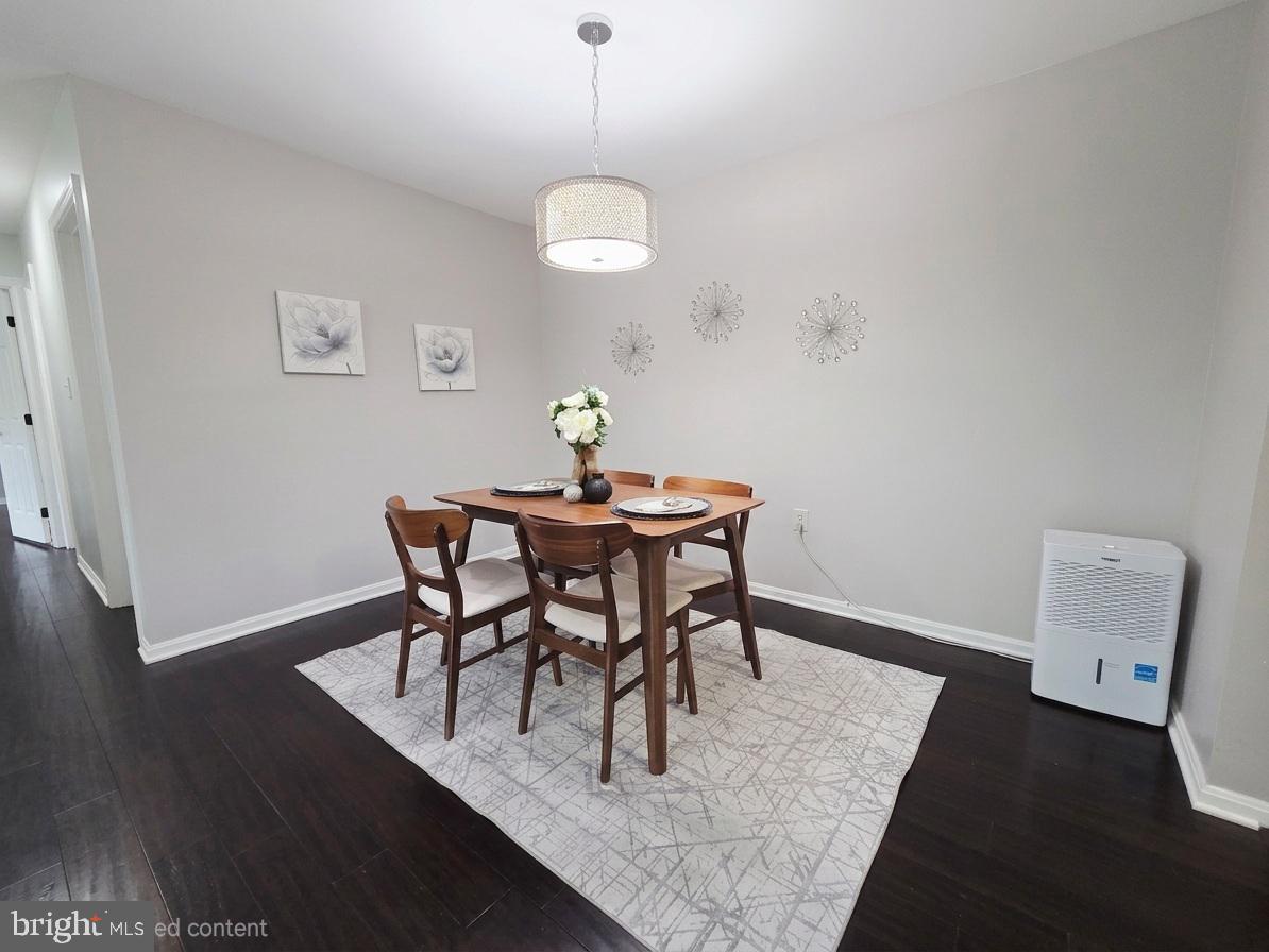 ROLLINGWOOD - Residential