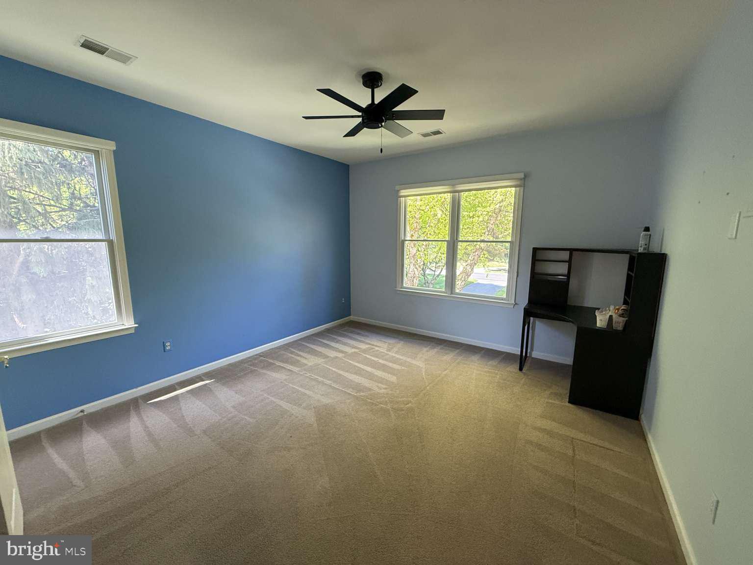 HICKORY MEADOW - Residential