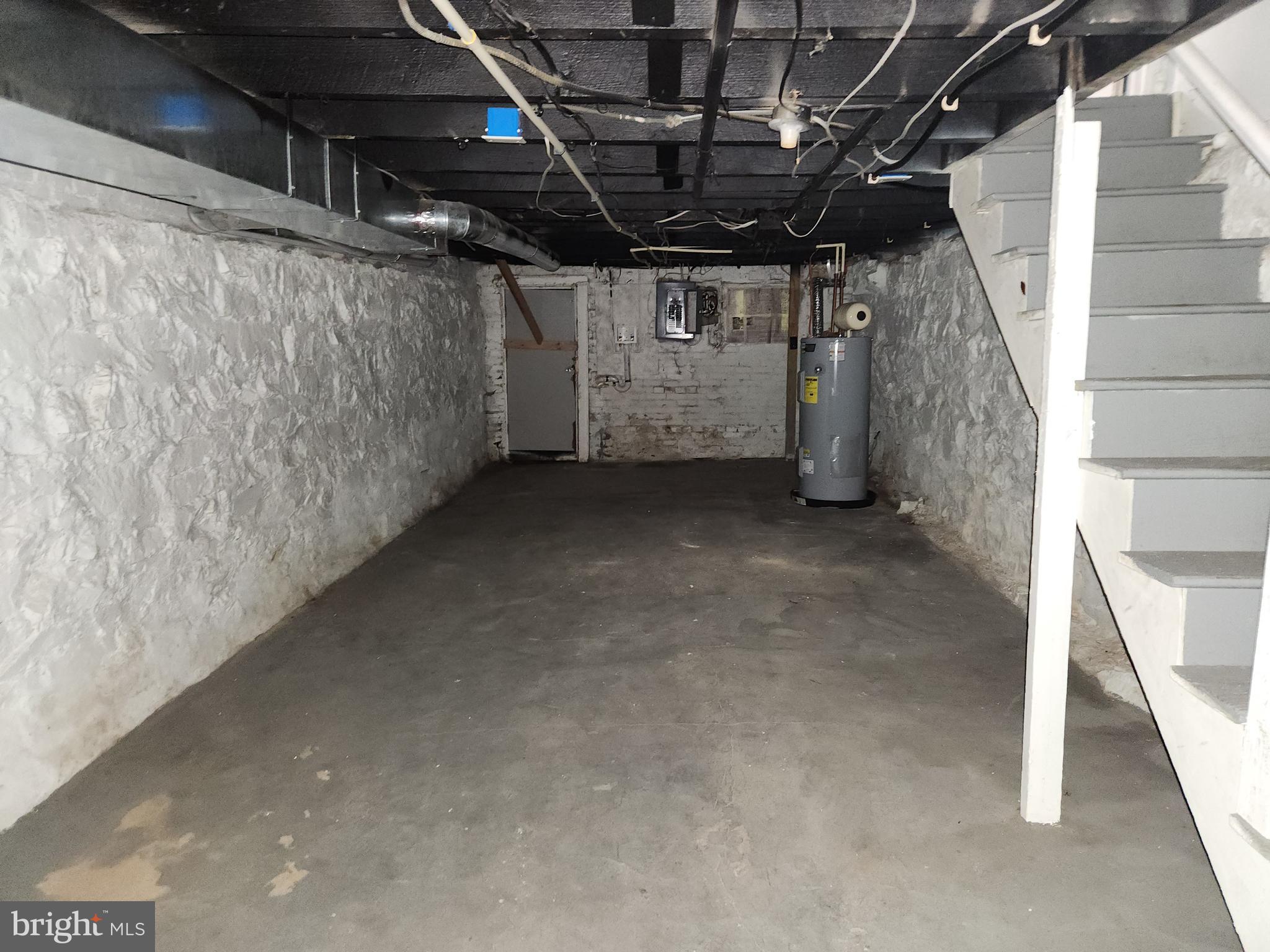 SANDTOWN-WINCHESTER - Residential