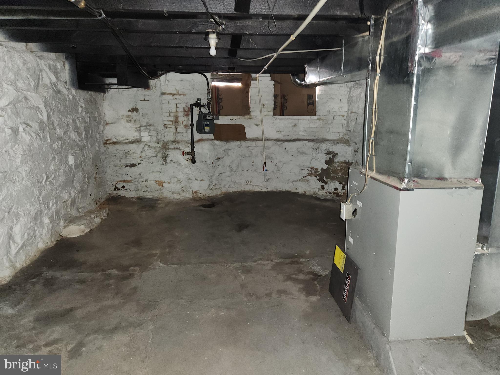 SANDTOWN-WINCHESTER - Residential