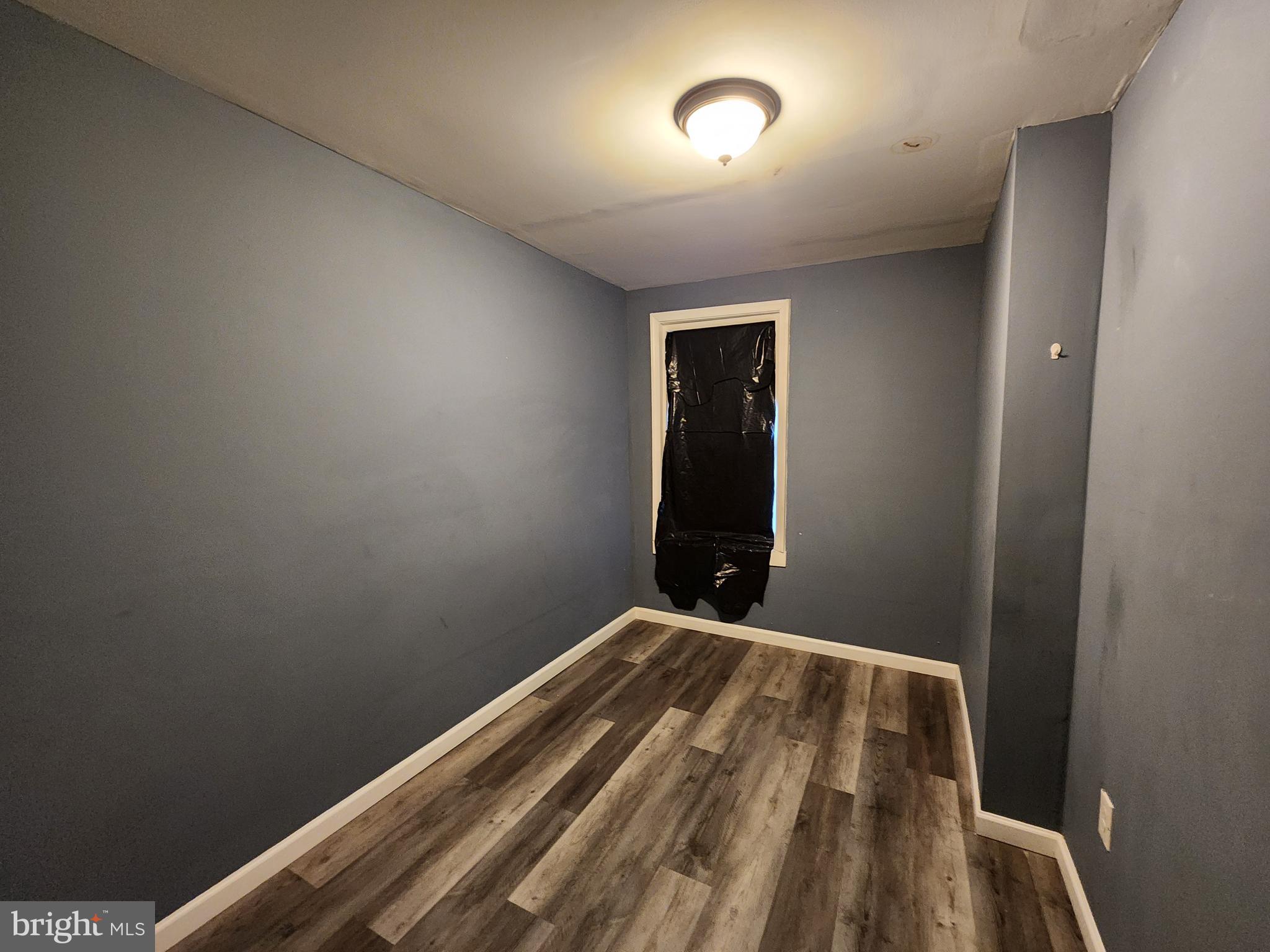 SANDTOWN-WINCHESTER - Residential