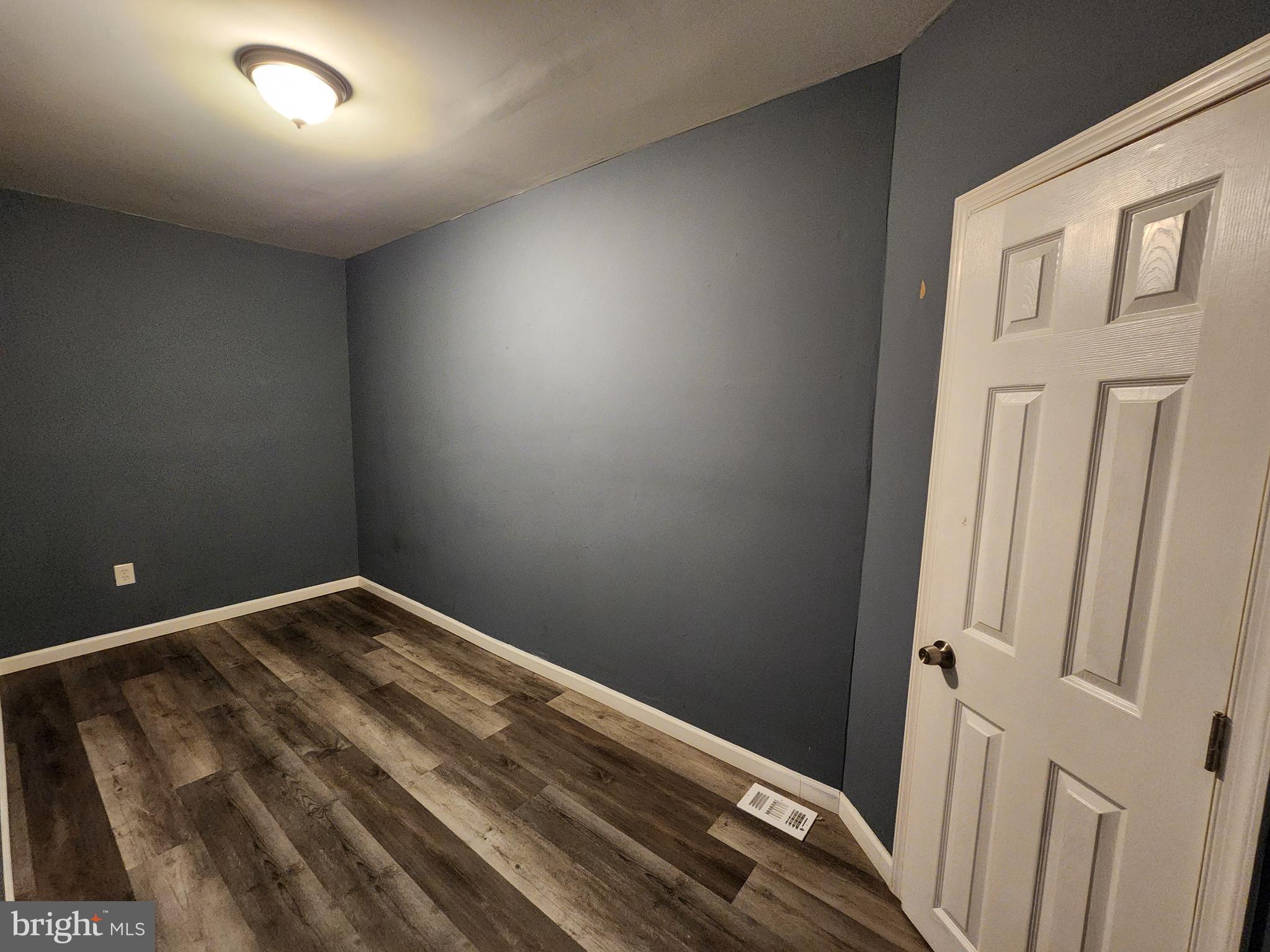 SANDTOWN-WINCHESTER - Residential