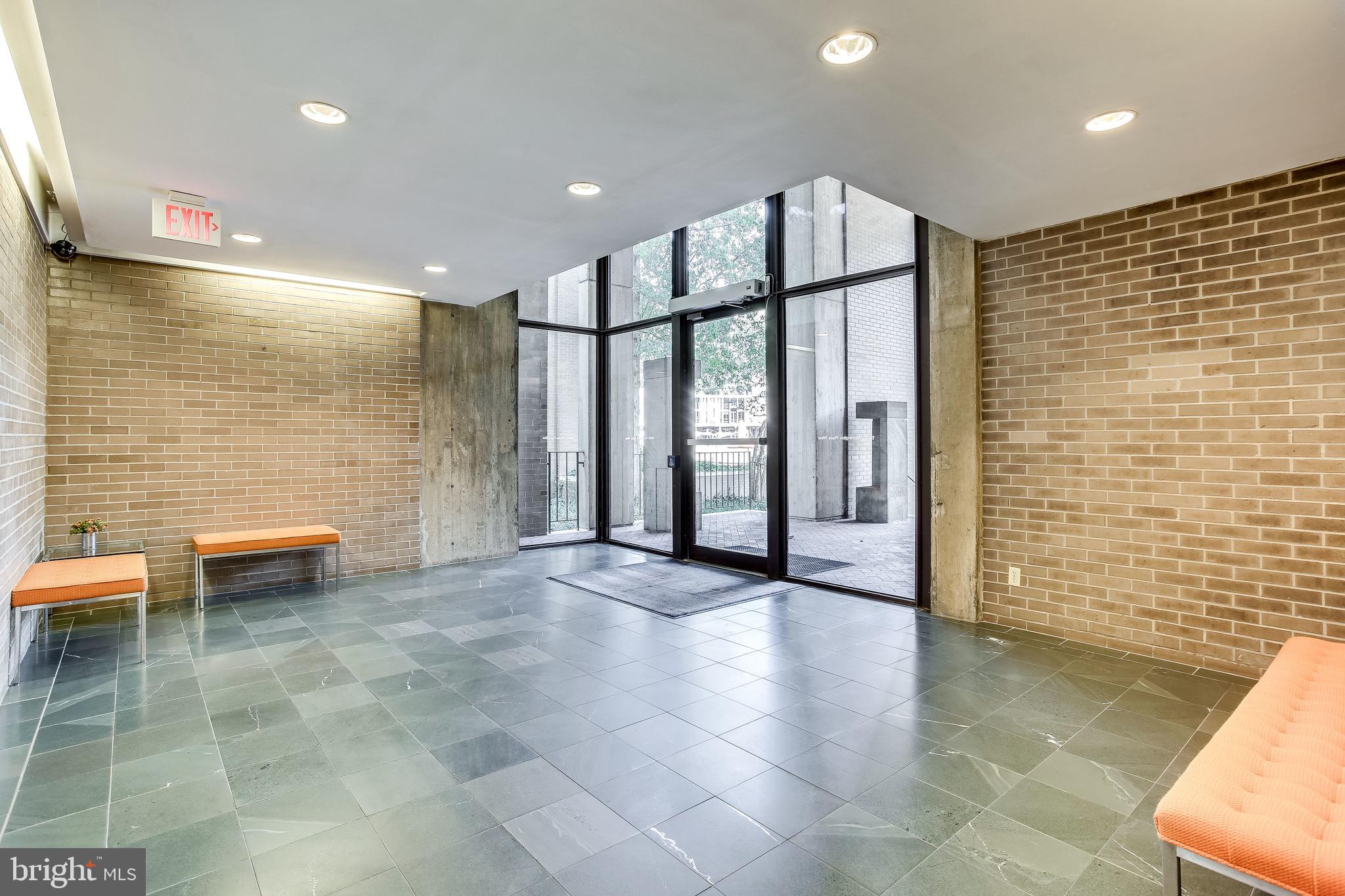 LAKE ANNE OF RESTON - Residential