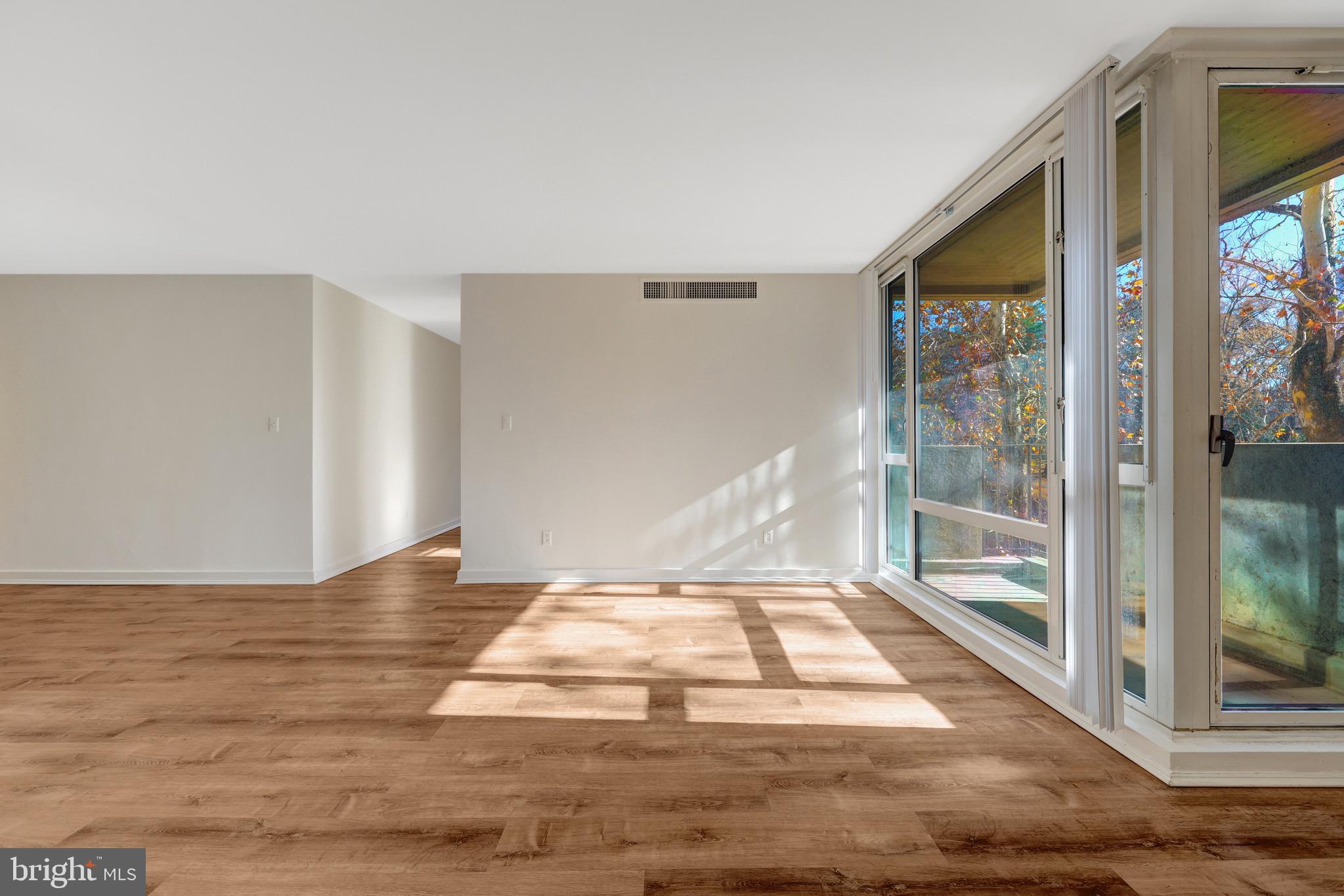 LAKE ANNE OF RESTON - Residential