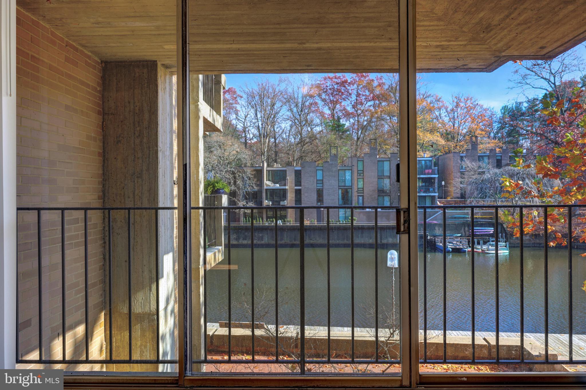 LAKE ANNE OF RESTON - Residential