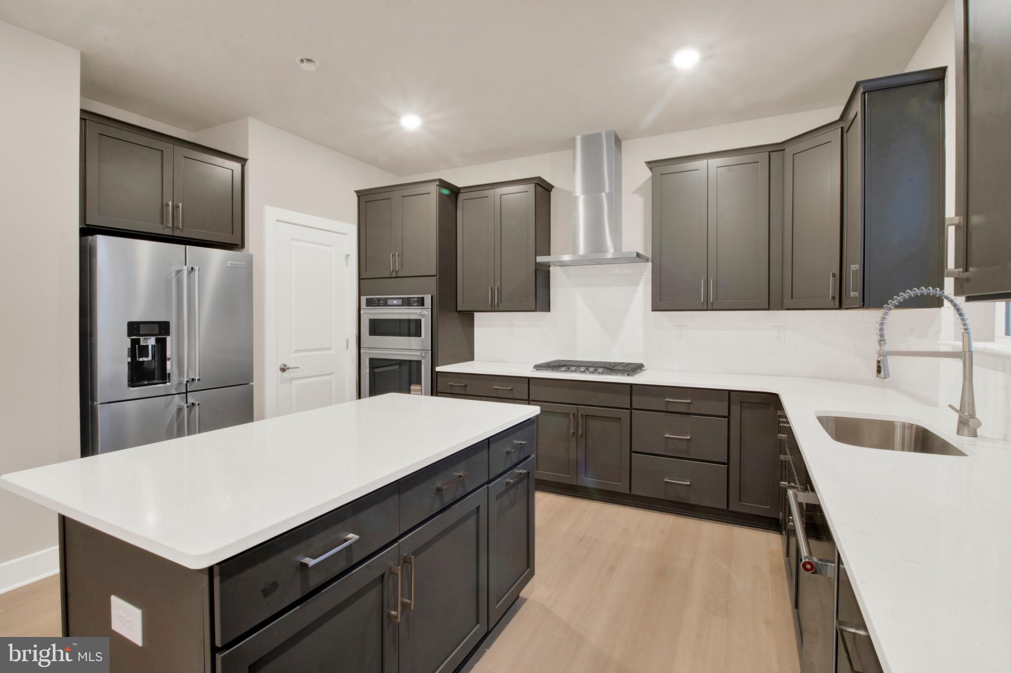 FARM VIEW - Residential