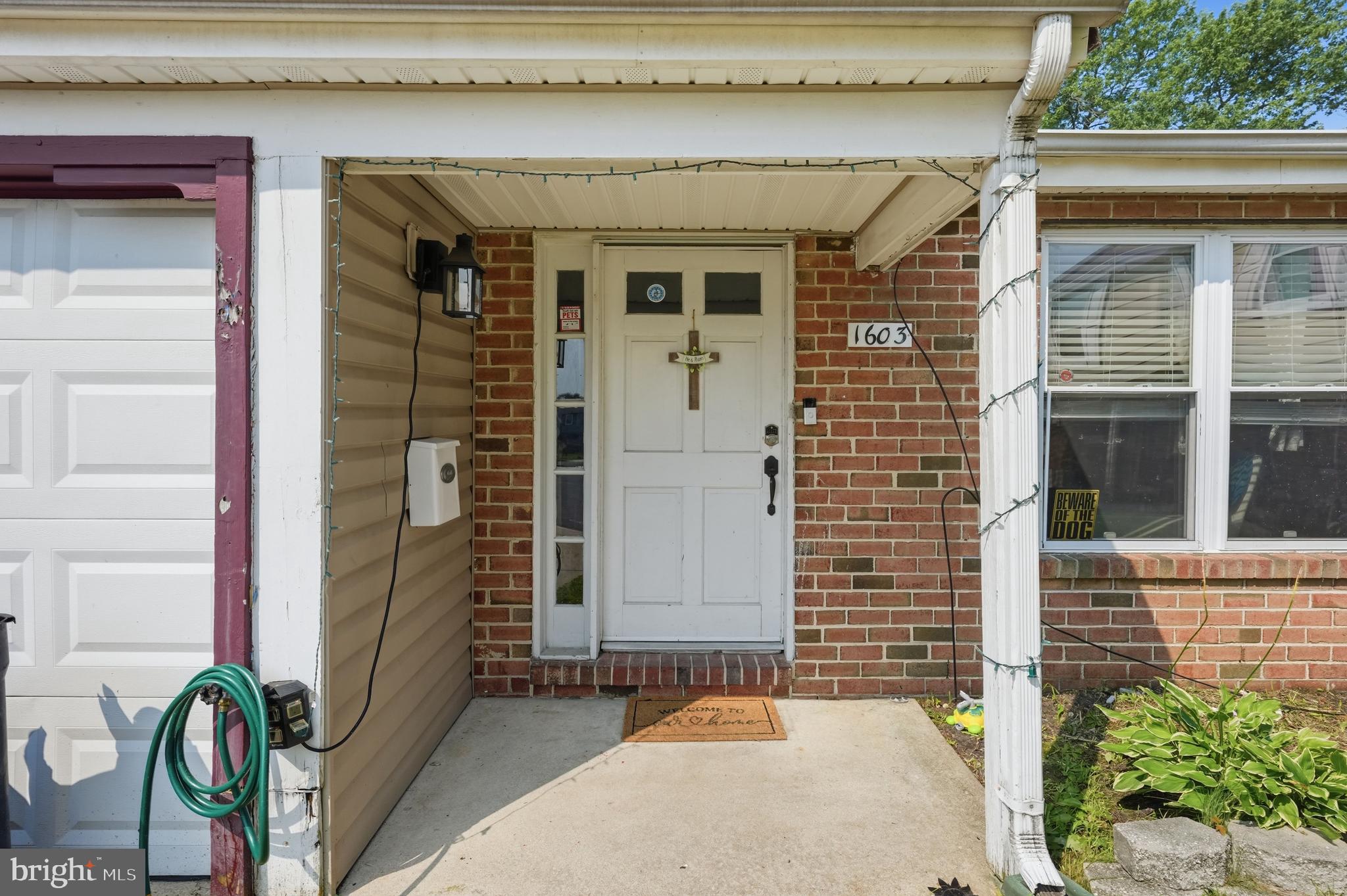 1603 ROYAL PLACE