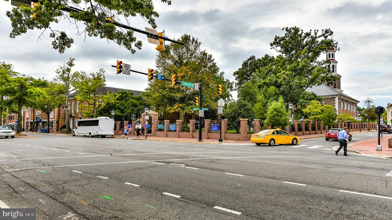 DEL RAY - Residential Lease