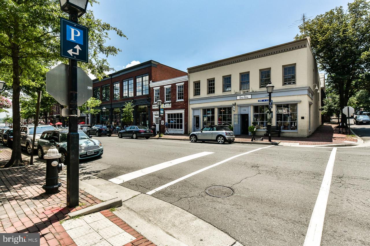 DEL RAY - Residential Lease