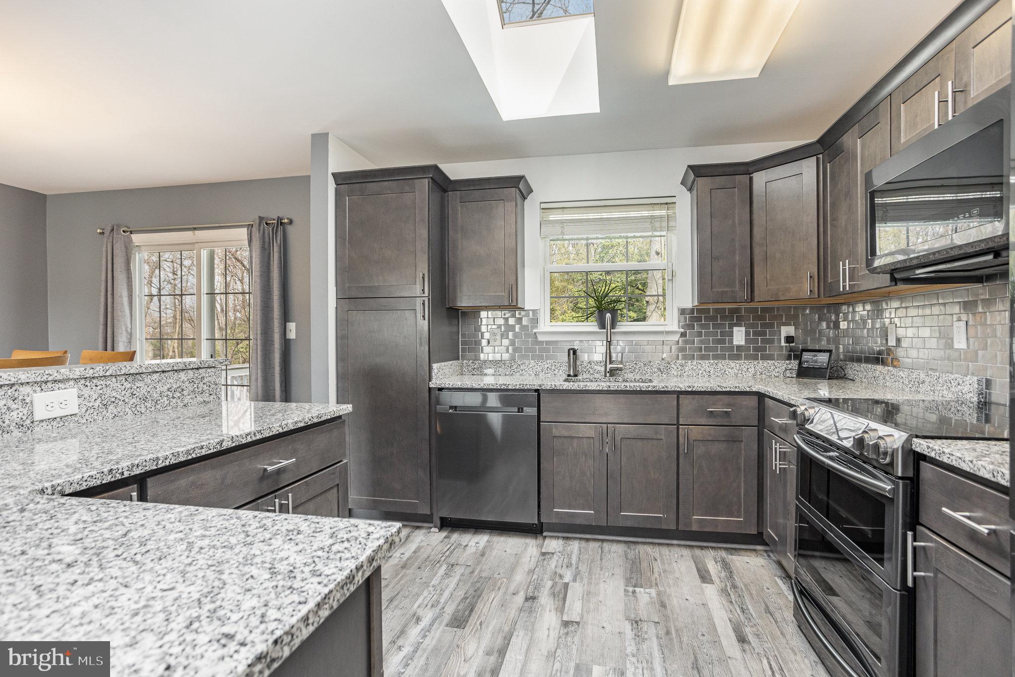 BOWLEYS QUARTERS - Residential