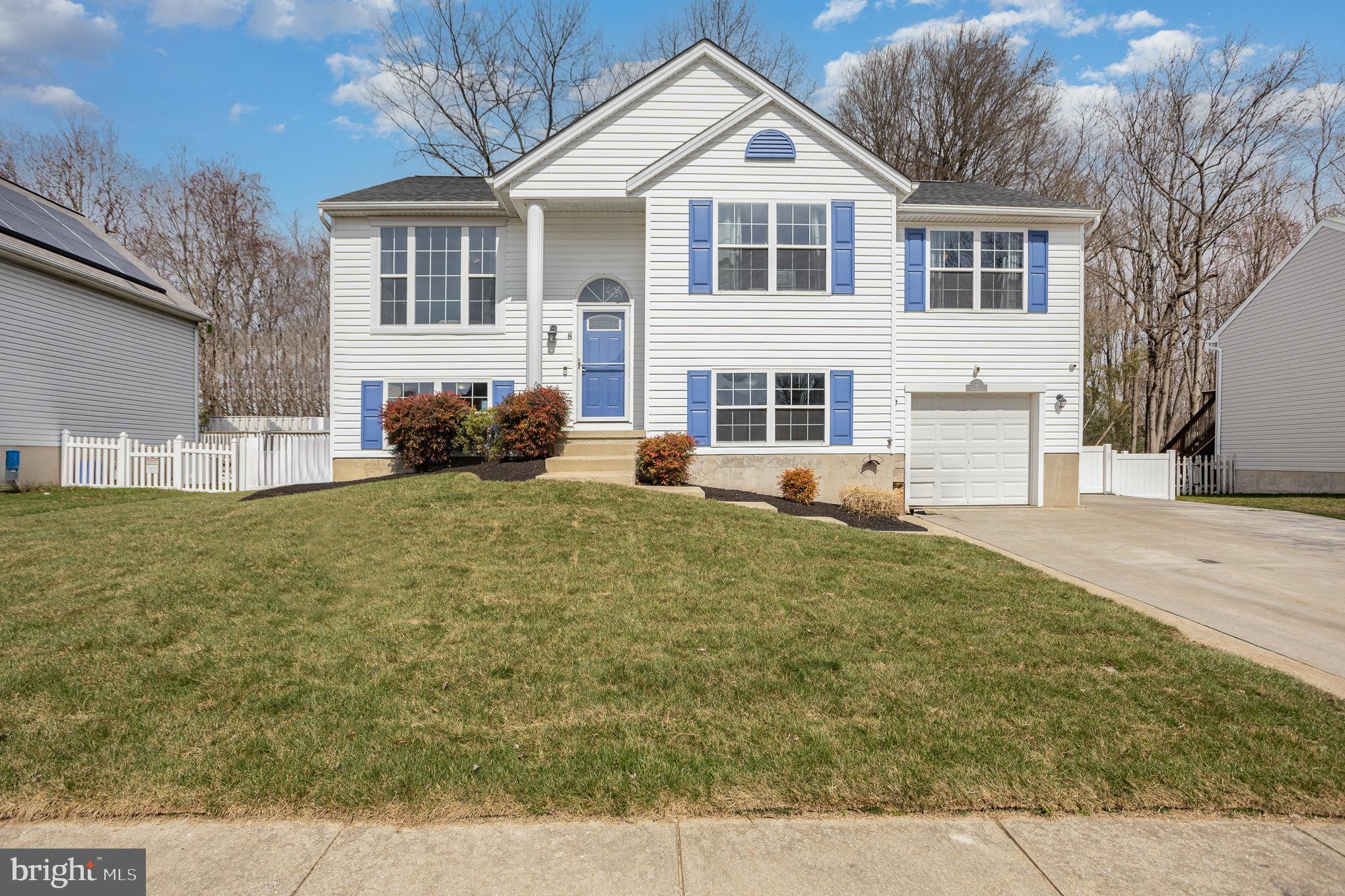 BOWLEYS QUARTERS - Residential