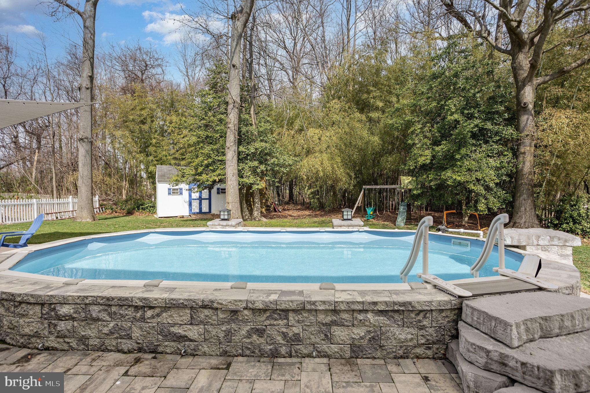 BOWLEYS QUARTERS - Residential