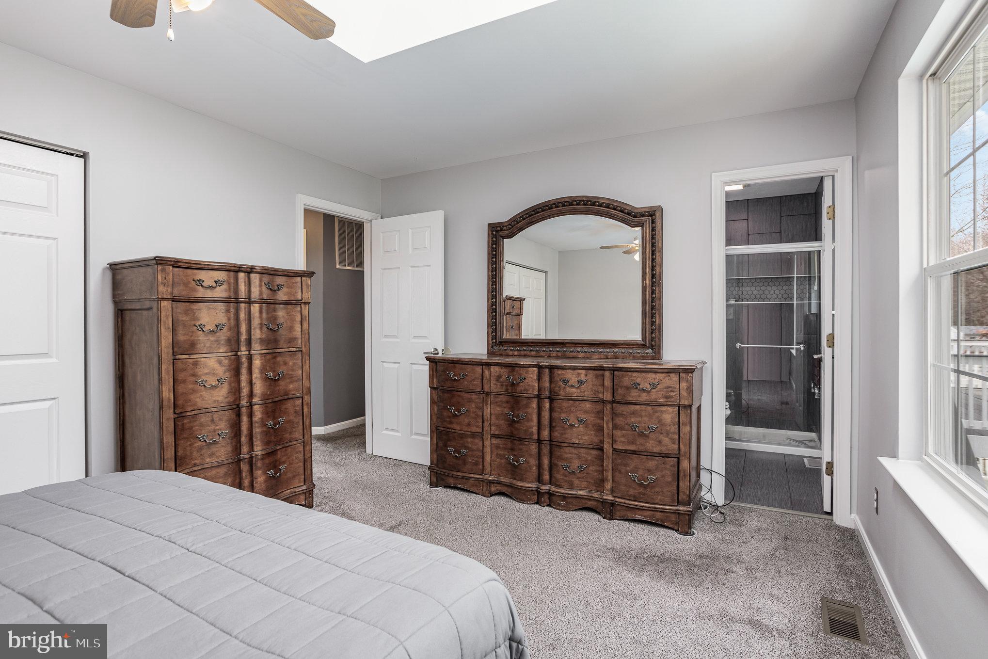 BOWLEYS QUARTERS - Residential