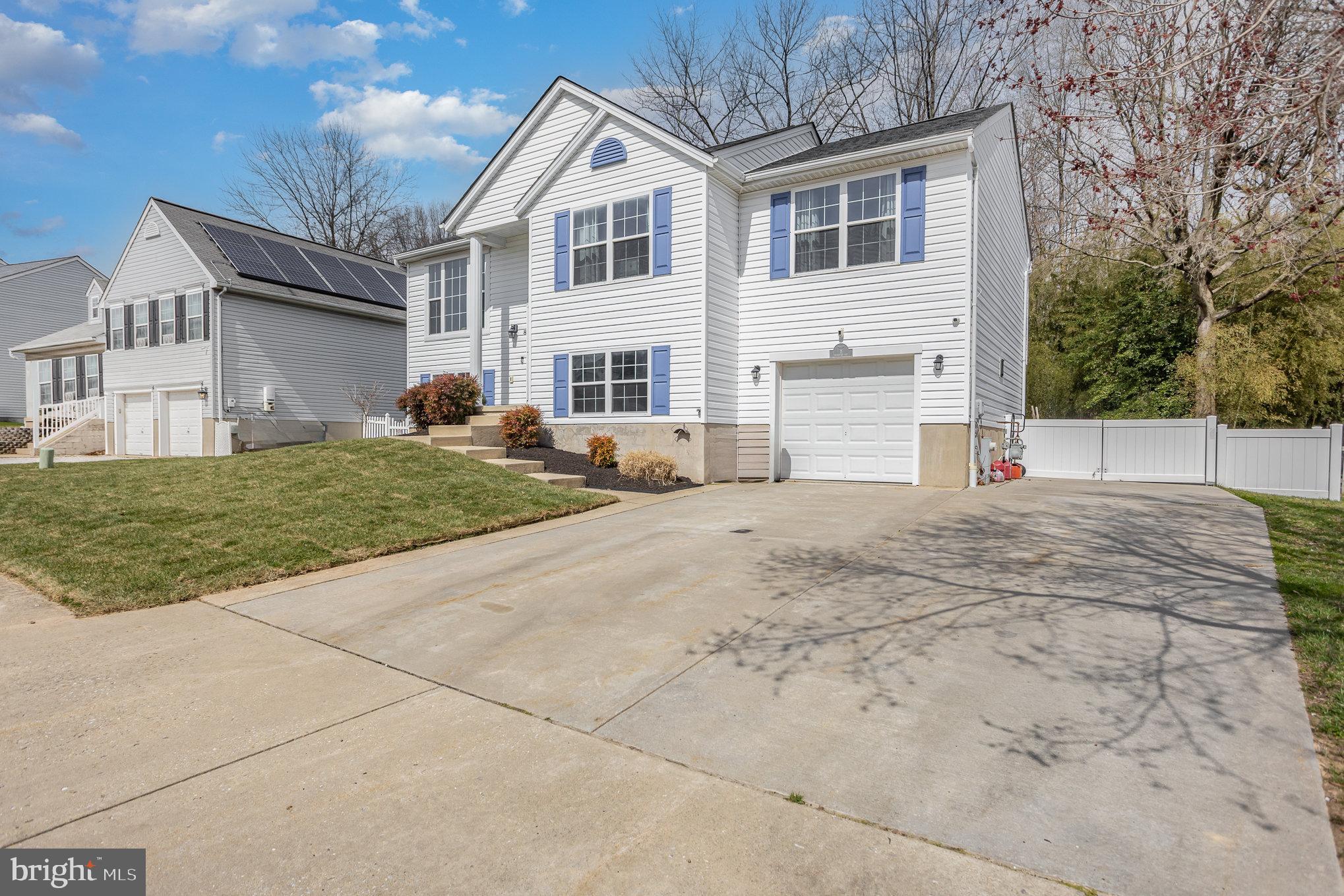 BOWLEYS QUARTERS - Residential