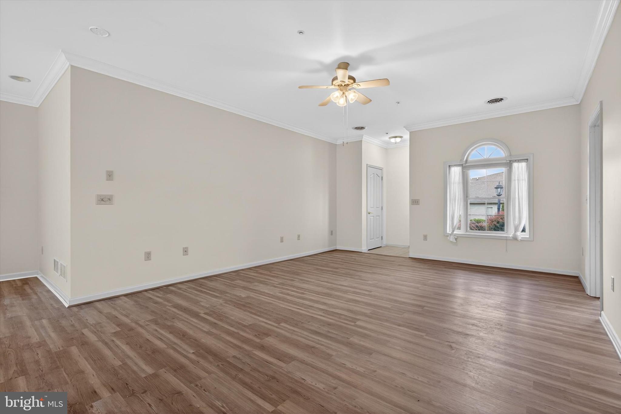 130 LEONARD LANE