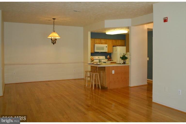 RIVERGATE II - Residential Lease