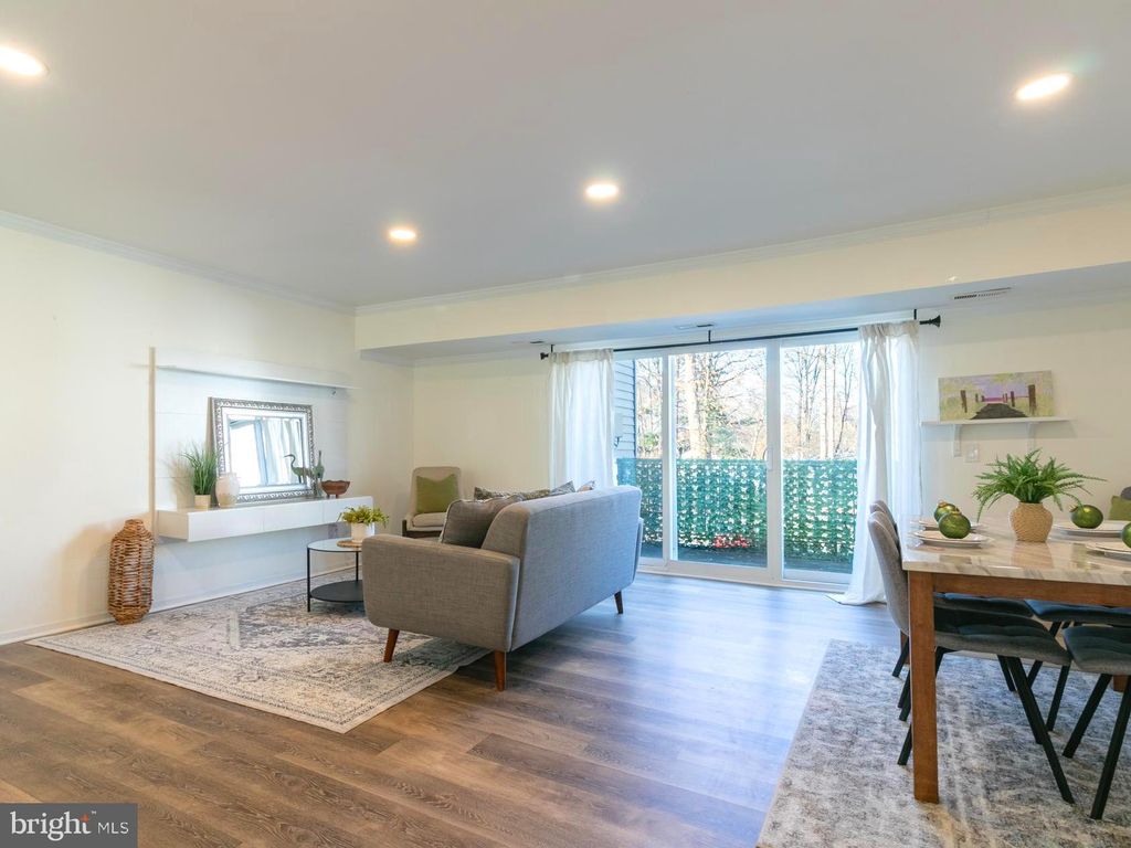 Photo of 17411 Pipers Way #7, OLNEY, MD 20832 (MLS # MDMC2209914)