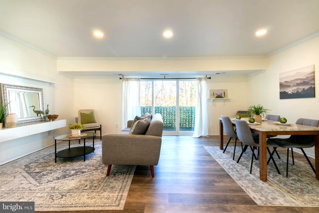 Photo of 17411 Pipers Way #7, OLNEY, MD 20832 (MLS # MDMC2209914)