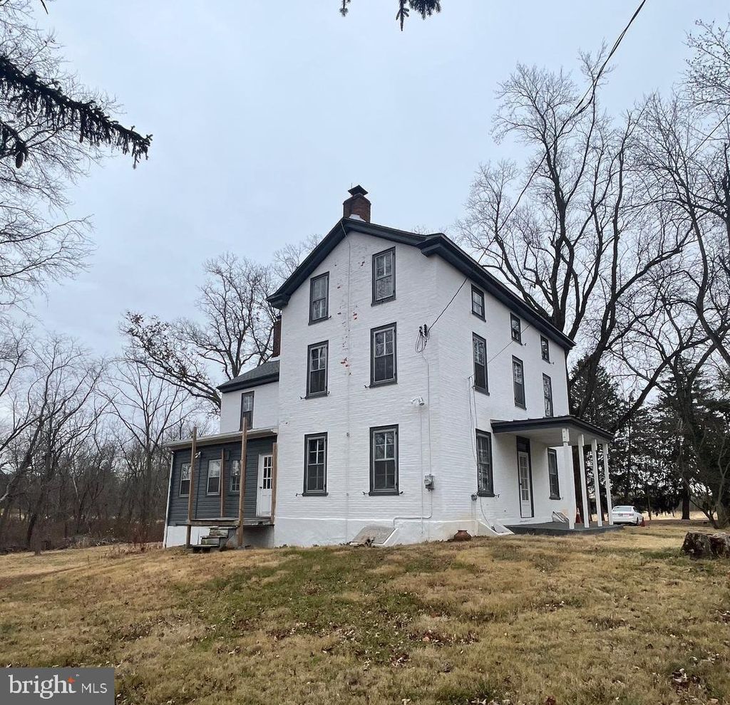 Photo of 4595 County Line Road, LINE LEXINGTON, PA 18932 (MLS # PABU2109572)