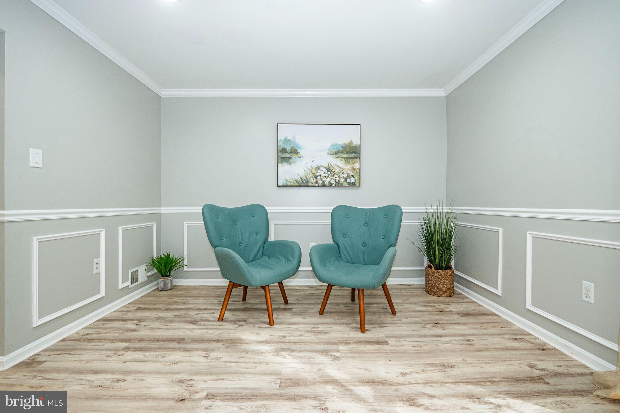 FAIRFAX PLAZA TOWNHOUSES - Residential