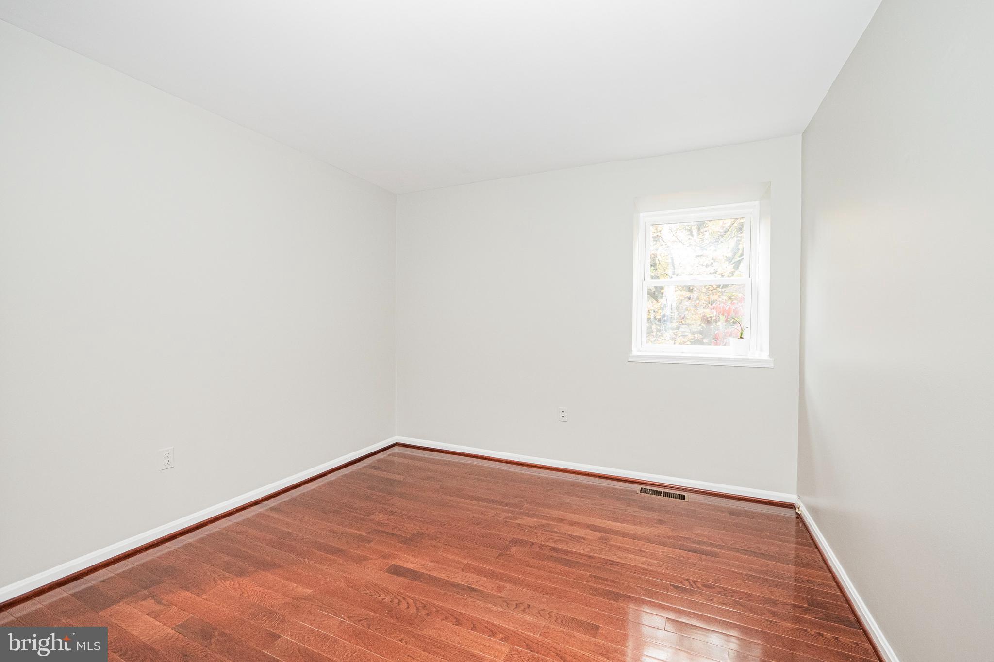 FAIRFAX PLAZA TOWNHOUSES - Residential