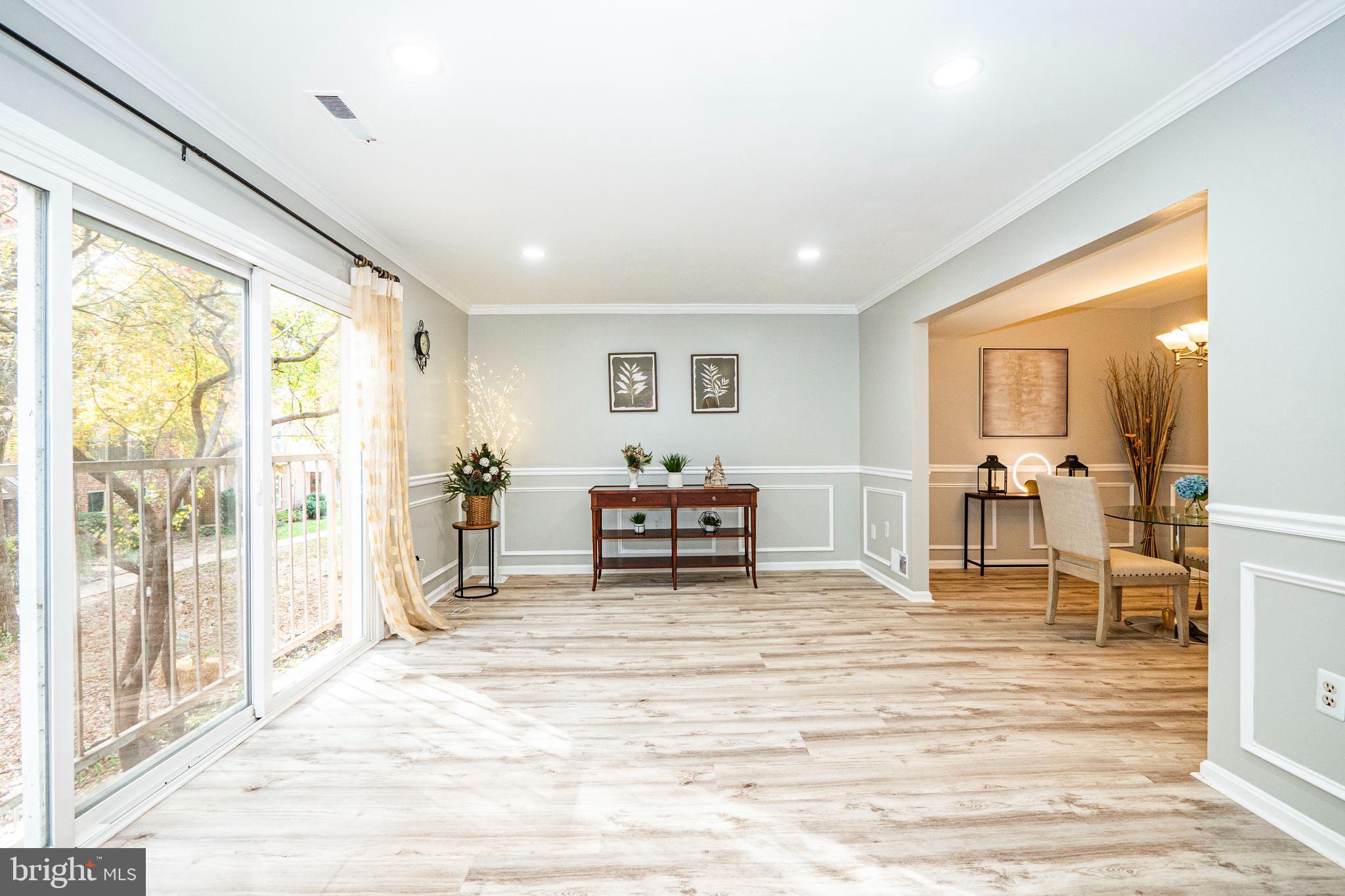 FAIRFAX PLAZA TOWNHOUSES - Residential