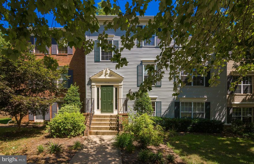 END UNIT * SHORT TERM RENTAL - UP TO 8 MO LEASE * QUIET COMMUNITY, CLOSE TO 495, THE MOSAIC DISTRICT & 1 MILE TO METRO! Ground floor 2BR, 1BA condo with SGD to walk out patio.  Eat-in Kitchen.  Spacious living room. Washer/Dryer in unit. Plenty of unassigned parking.  Lovely community with walking trails, lake, tennis courts, swimming pool & Metro Bus.  Available TODAY!  No Pets please.