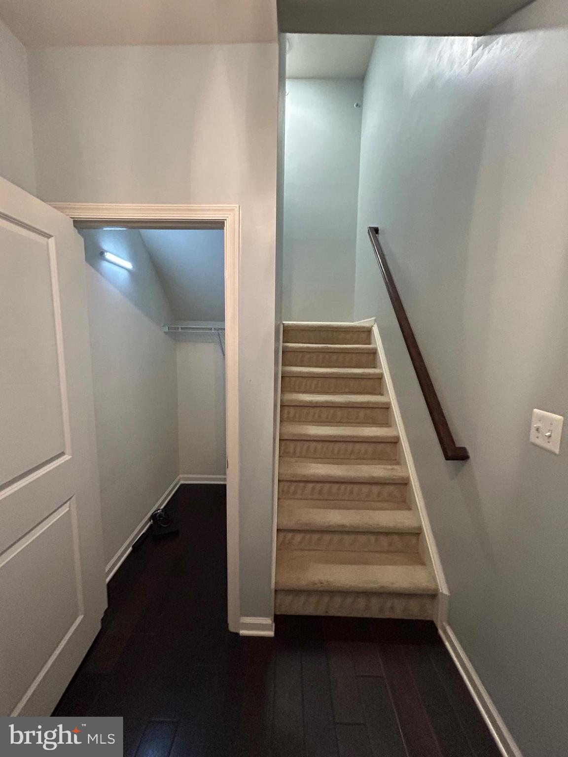 RIDGES AT LOUDOUN VALLEY - Residential Lease