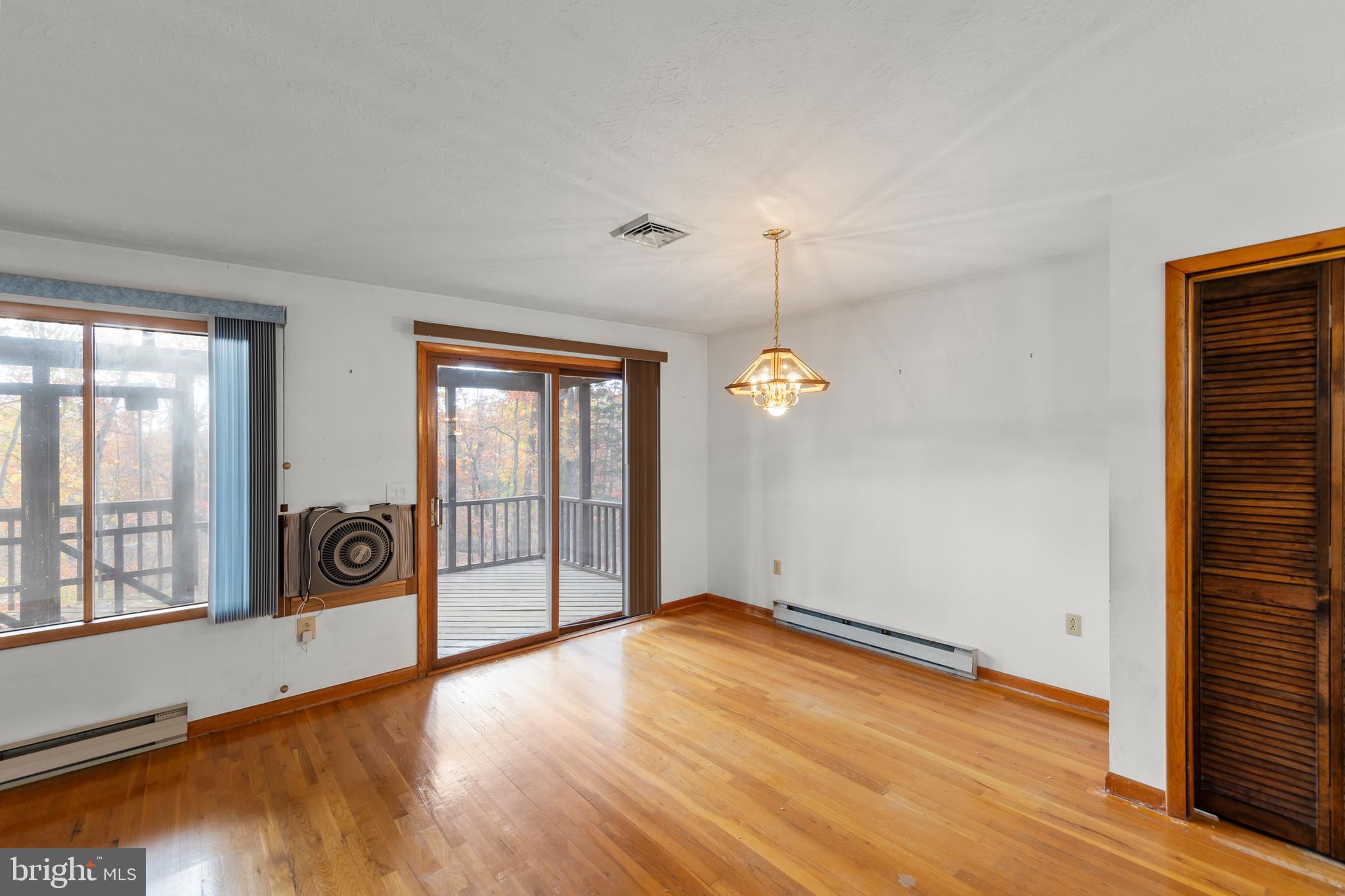 THREE RUN WOODS - Residential