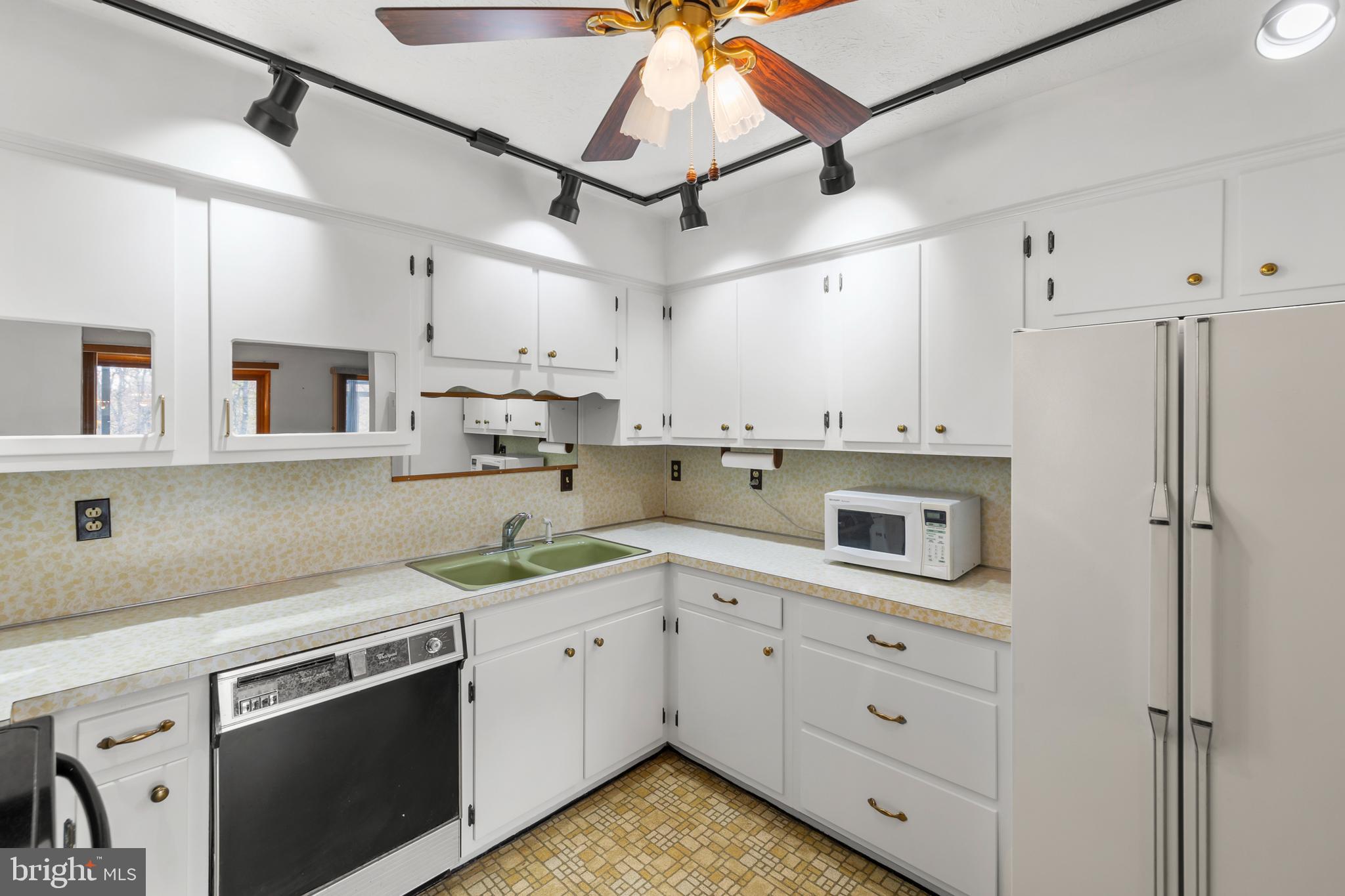 THREE RUN WOODS - Residential