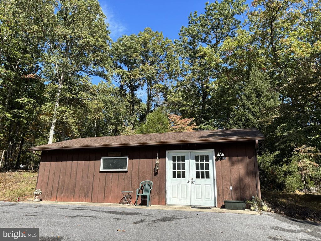 Photo of 1378 Aspen Drive, BUNKER HILL, WV 25413 (MLS # WVBE2045408)