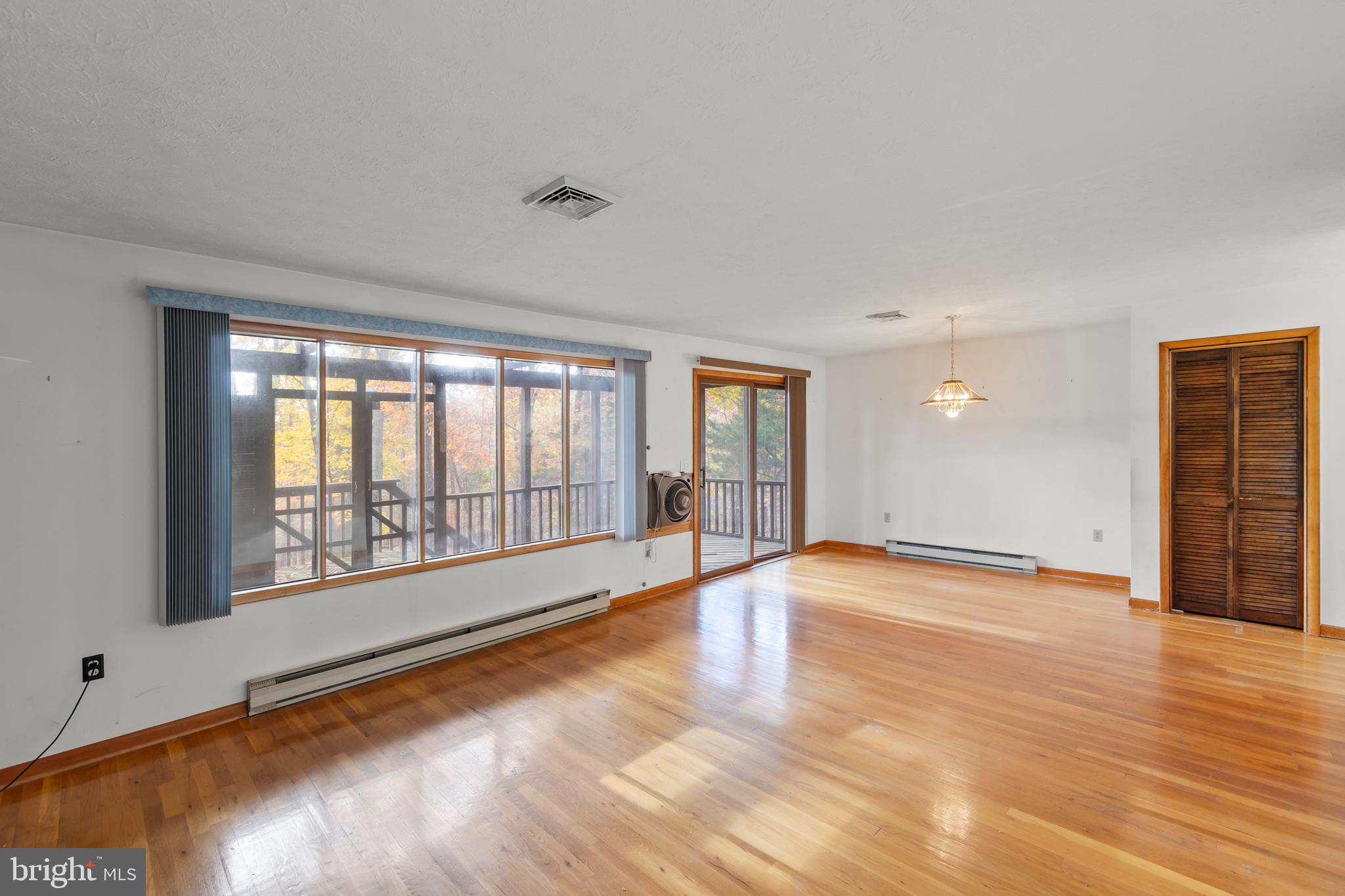 THREE RUN WOODS - Residential