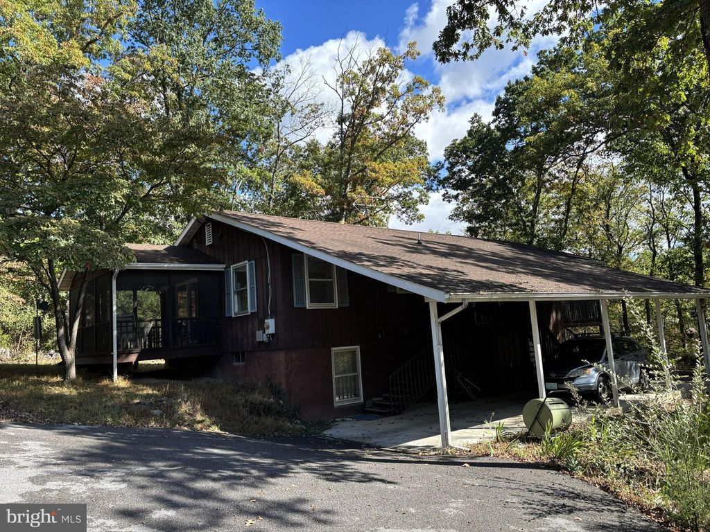 Photo of 1378 Aspen Drive, BUNKER HILL, WV 25413 (MLS # WVBE2045408)